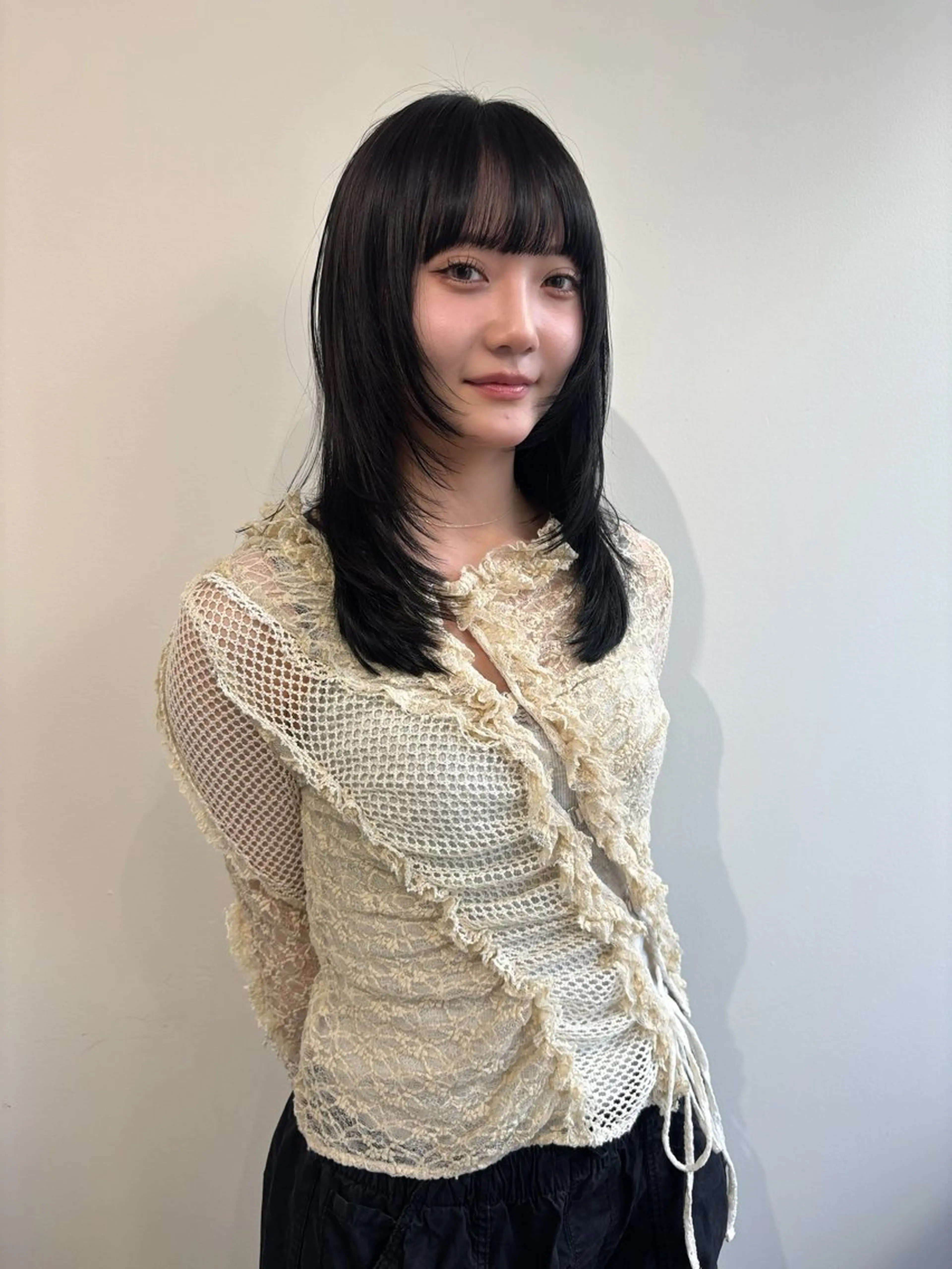 ミディアム レイヤーカット LUVISM万代 佐藤里咲/新潟万代のヘアスタイル