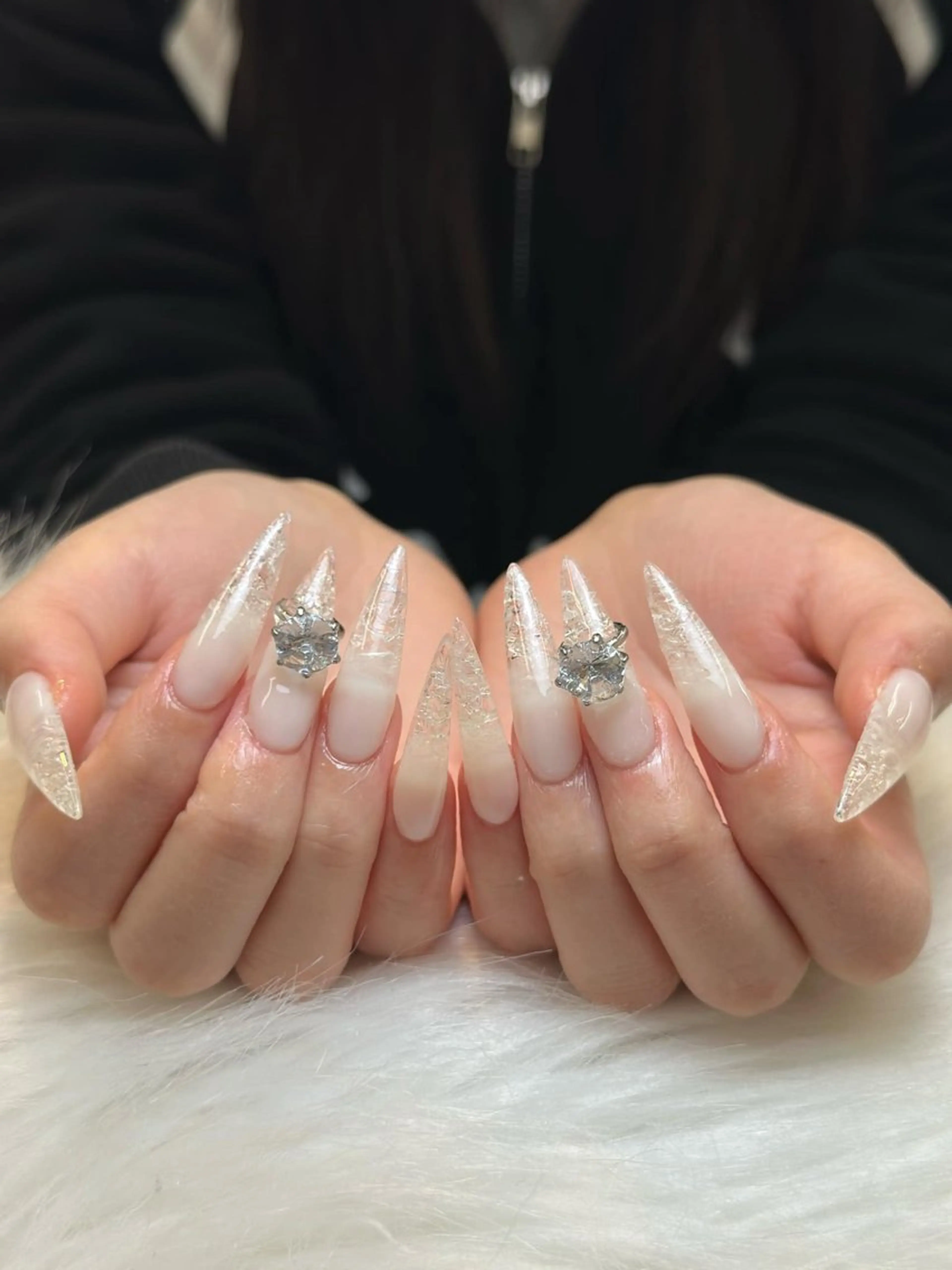 ネイル グラデーション キラキラネイル ワンカラーネイル 冬ネイル Jenn Nail Salonのネイルデザイン