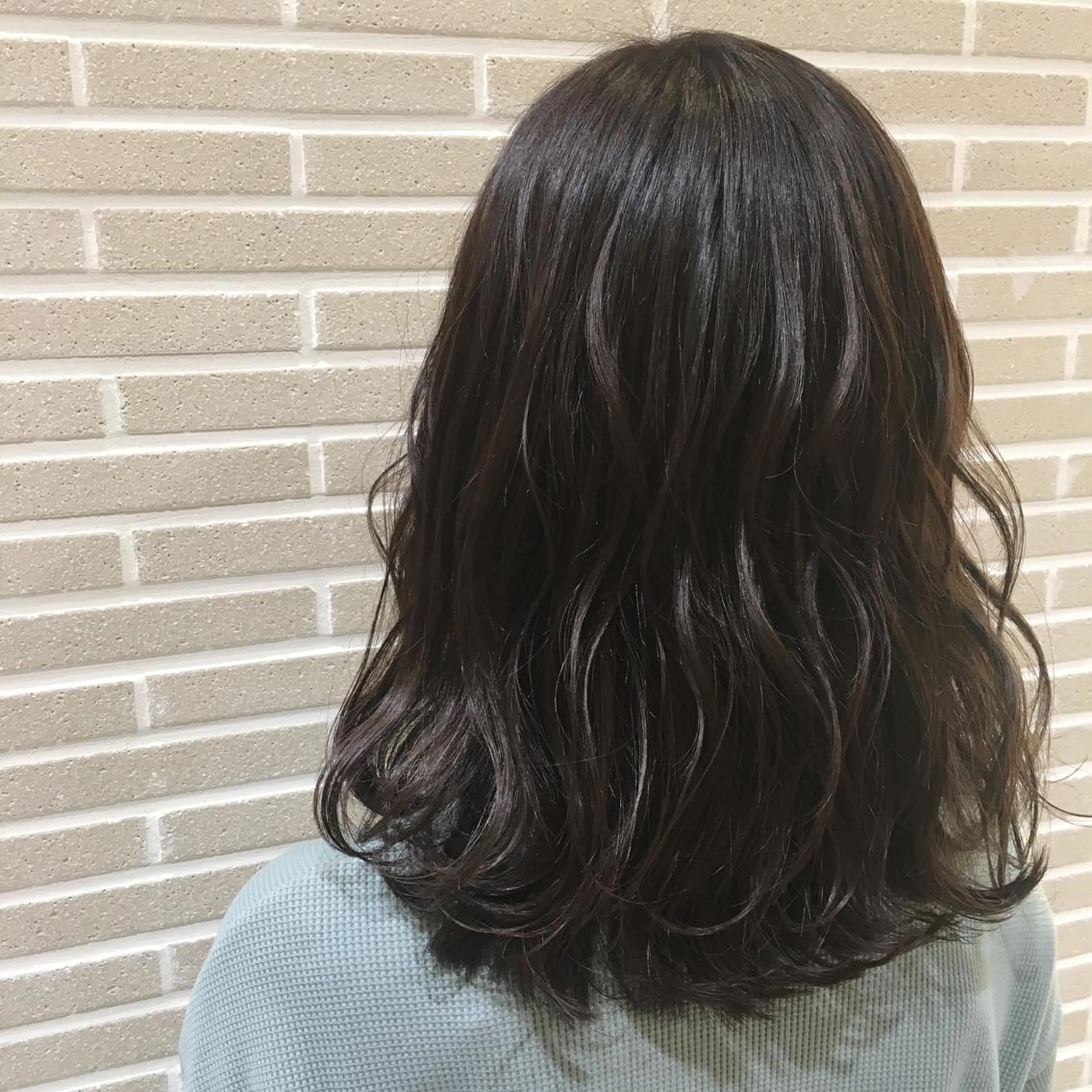 カラー 植田 菜月のヘアスタイル