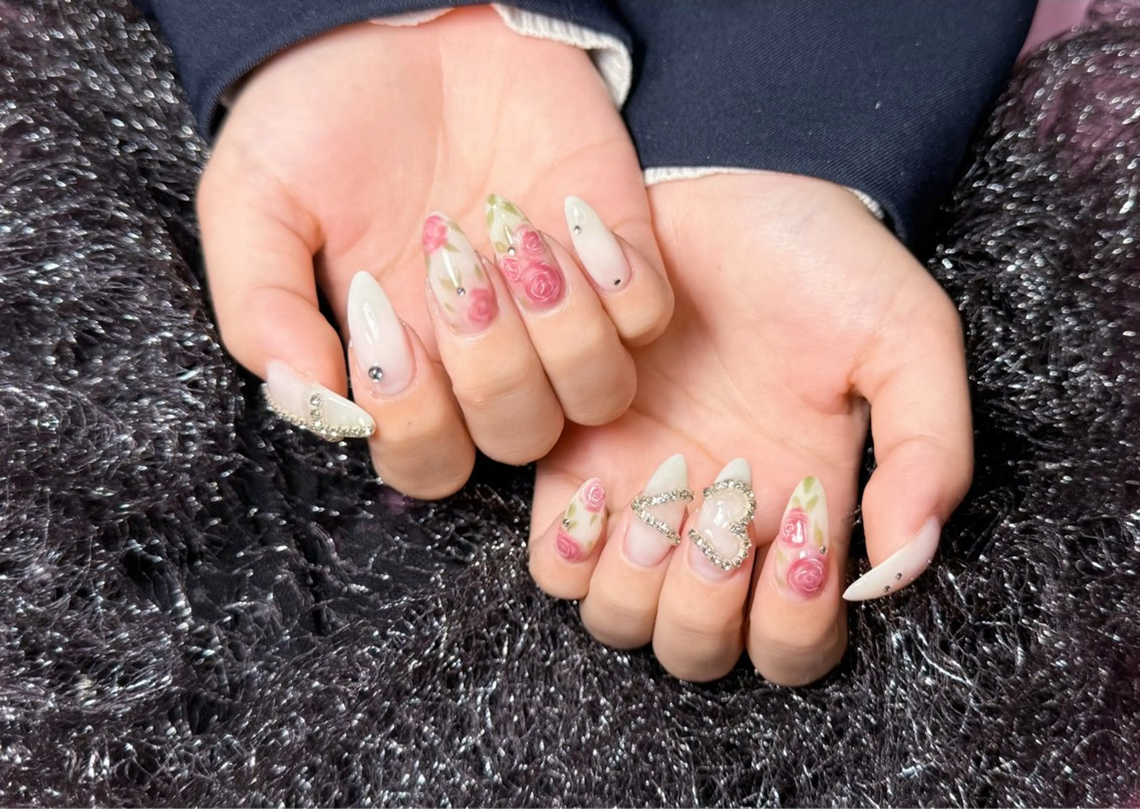 ネイル 成人式 フラッシュネイル フレンチネイル ジェルネイル グラデーション ハンドネイル Lya Nail Rinのネイルデザイン