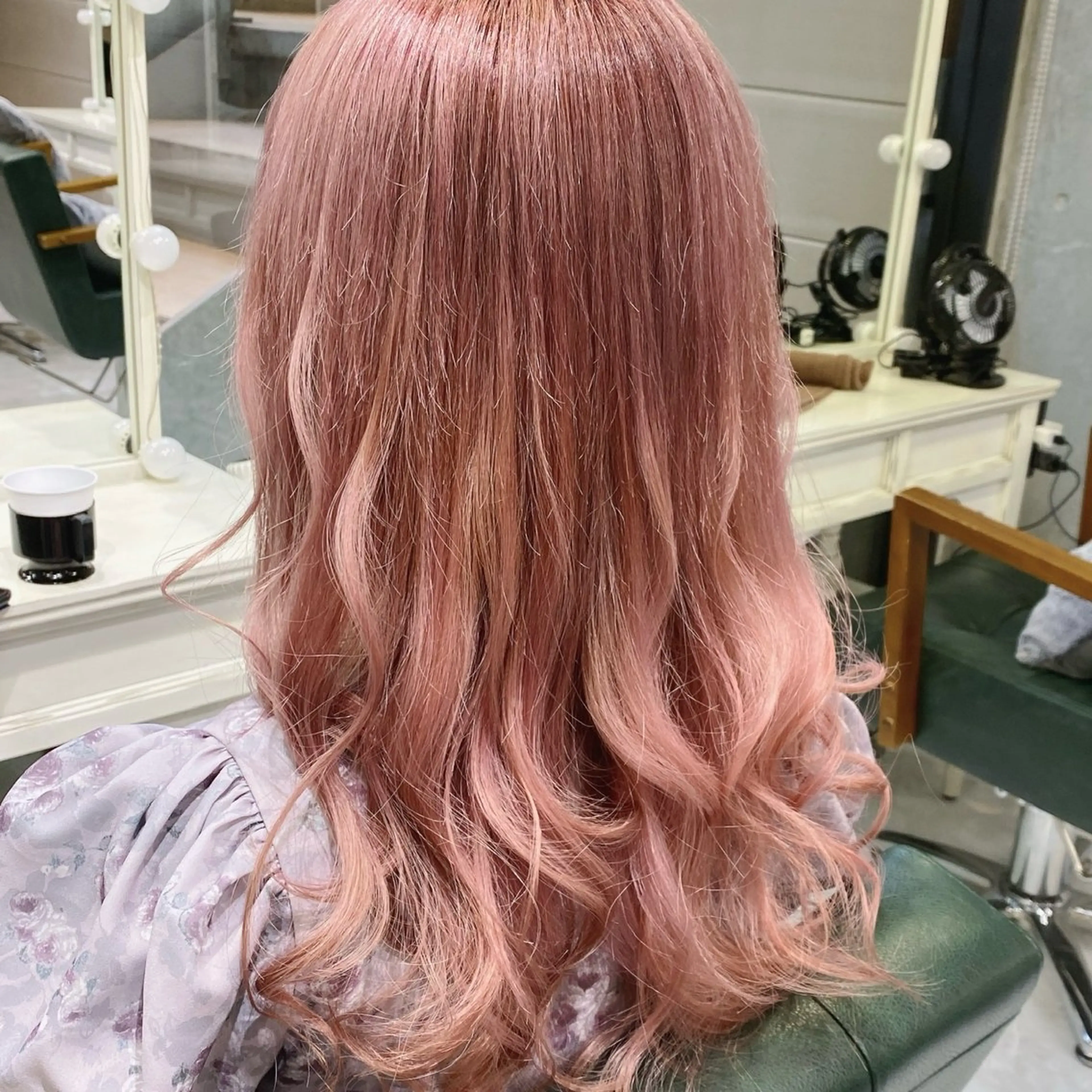 セミロング カラー ブリーチ デザインカラー ハイトーンカラー ピンクカラー ヘアカラー トリートメント DAYS Men’sのヘアスタイル