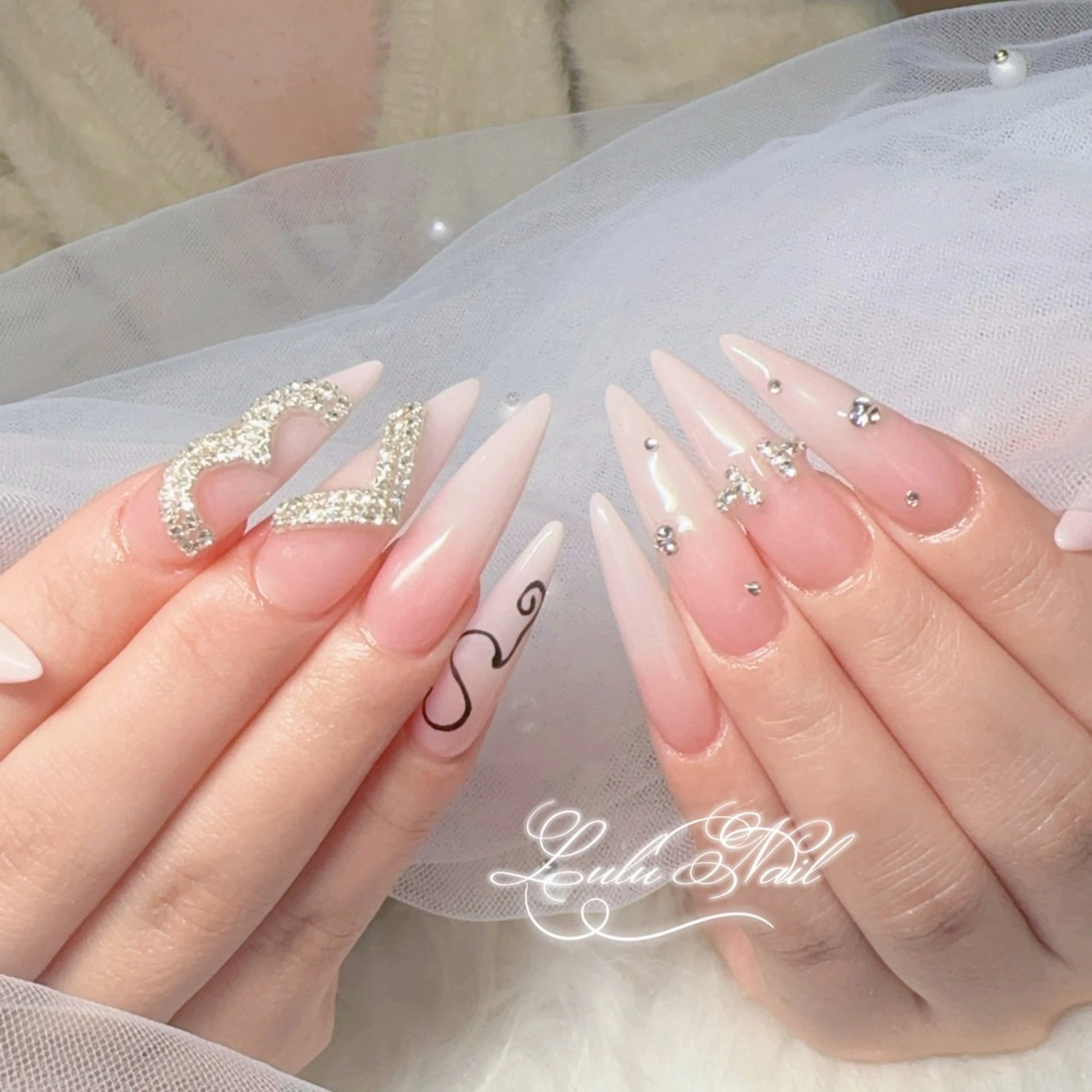 ネイル ハンドネイル Lulu Nail 🫧ユユのネイルデザイン