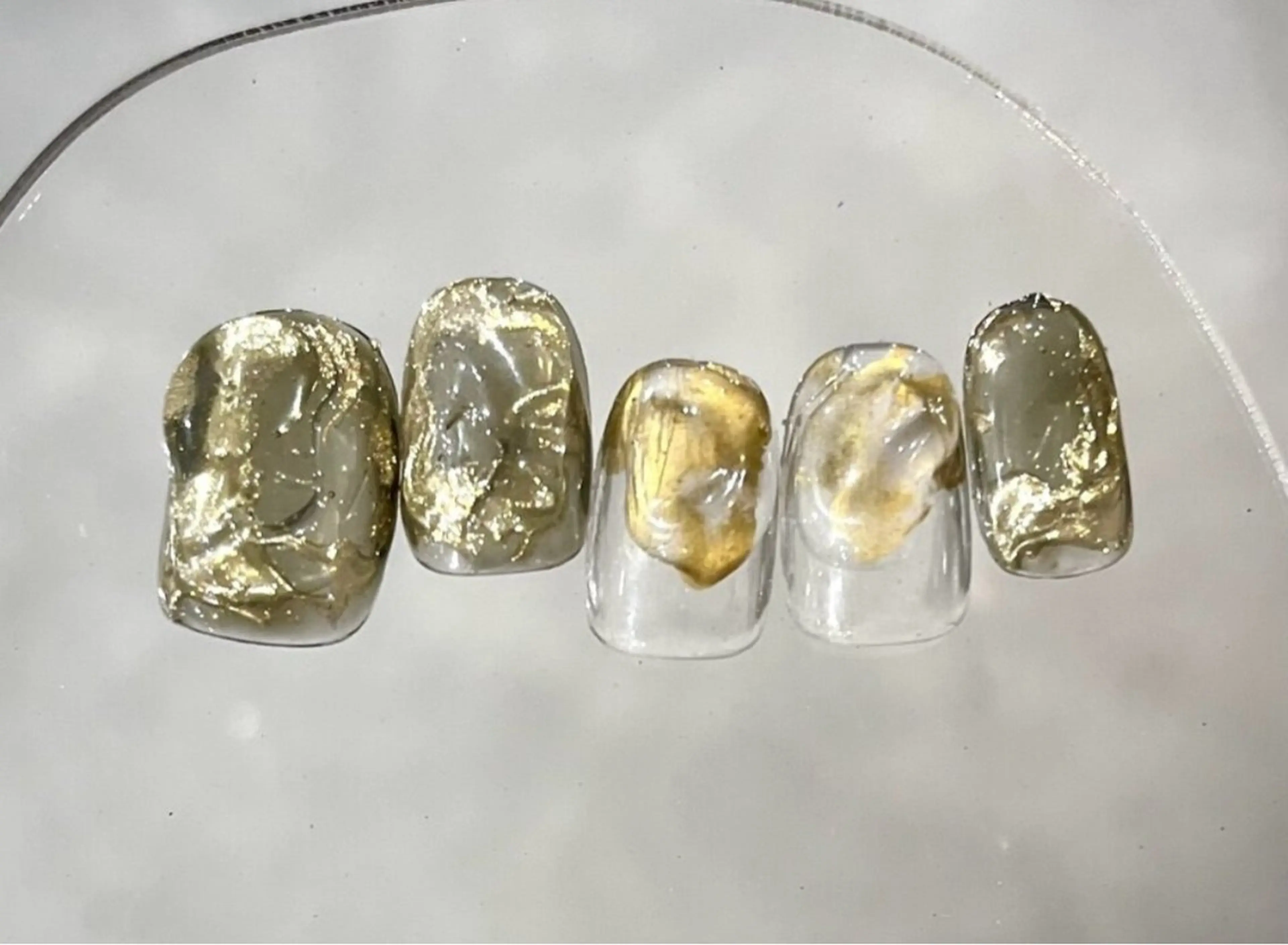 ネイル クリアネイル ニュアンスネイル CLEMORE NAIL 浦和店所属・上原 菜々香のネイルデザイン