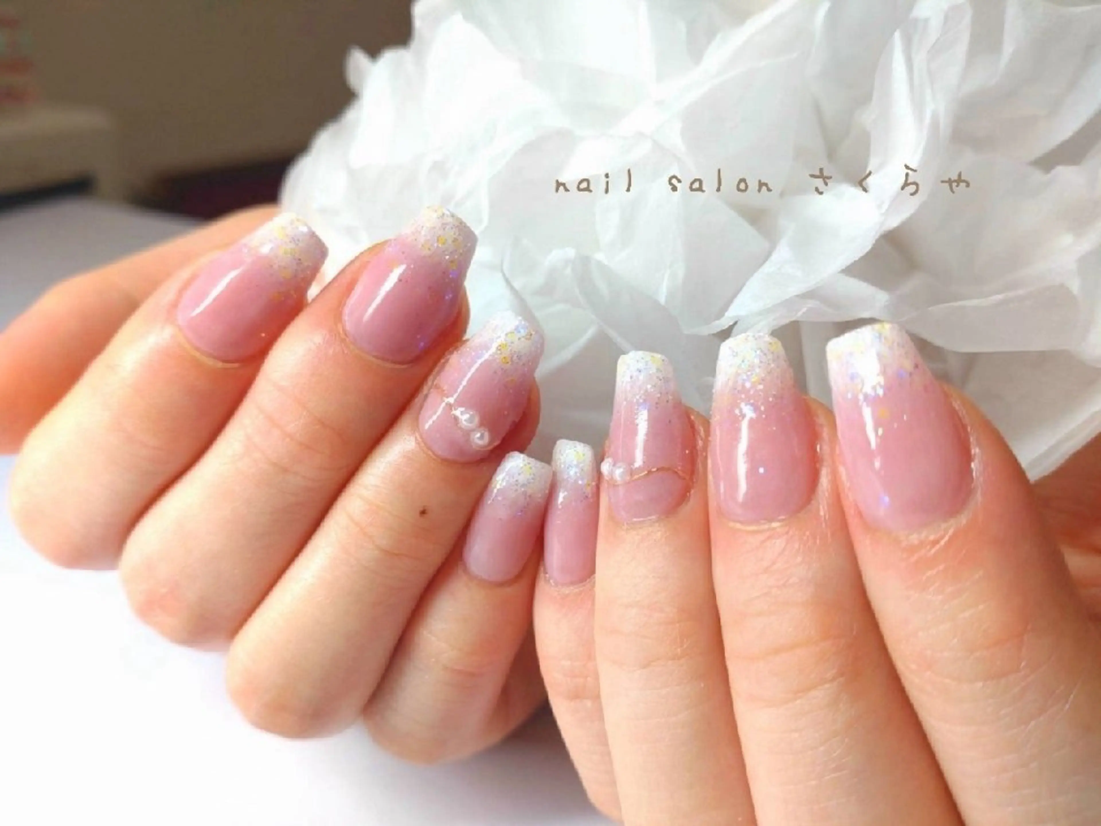 ネイル フレンチネイル ジェルネイル グラデーション キラキラネイル 持ち込み さくらや❤ パラジェル使用のネイルデザイン
