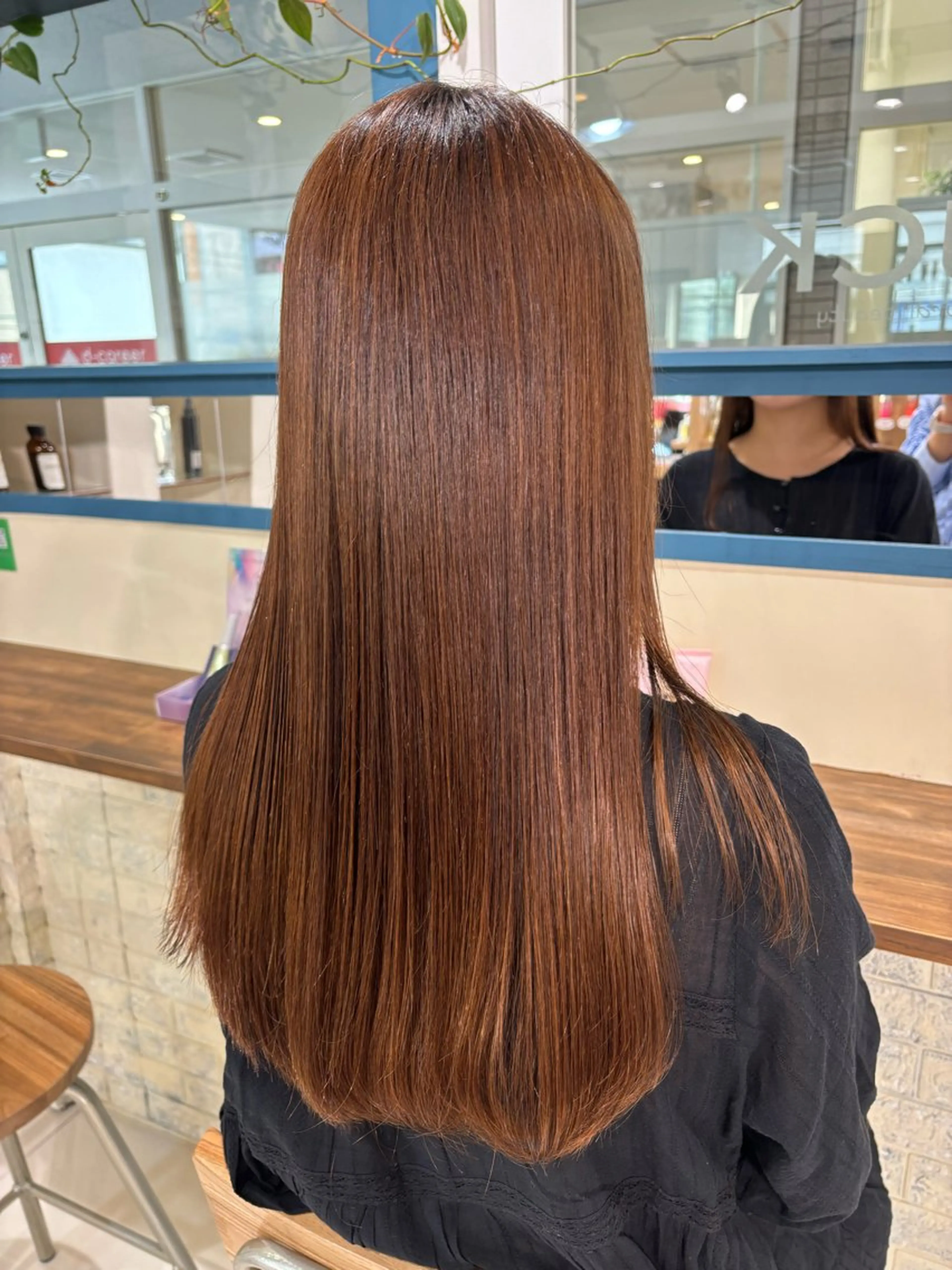 【毎日が楽になる】髪質改善ストレート+カットの写真