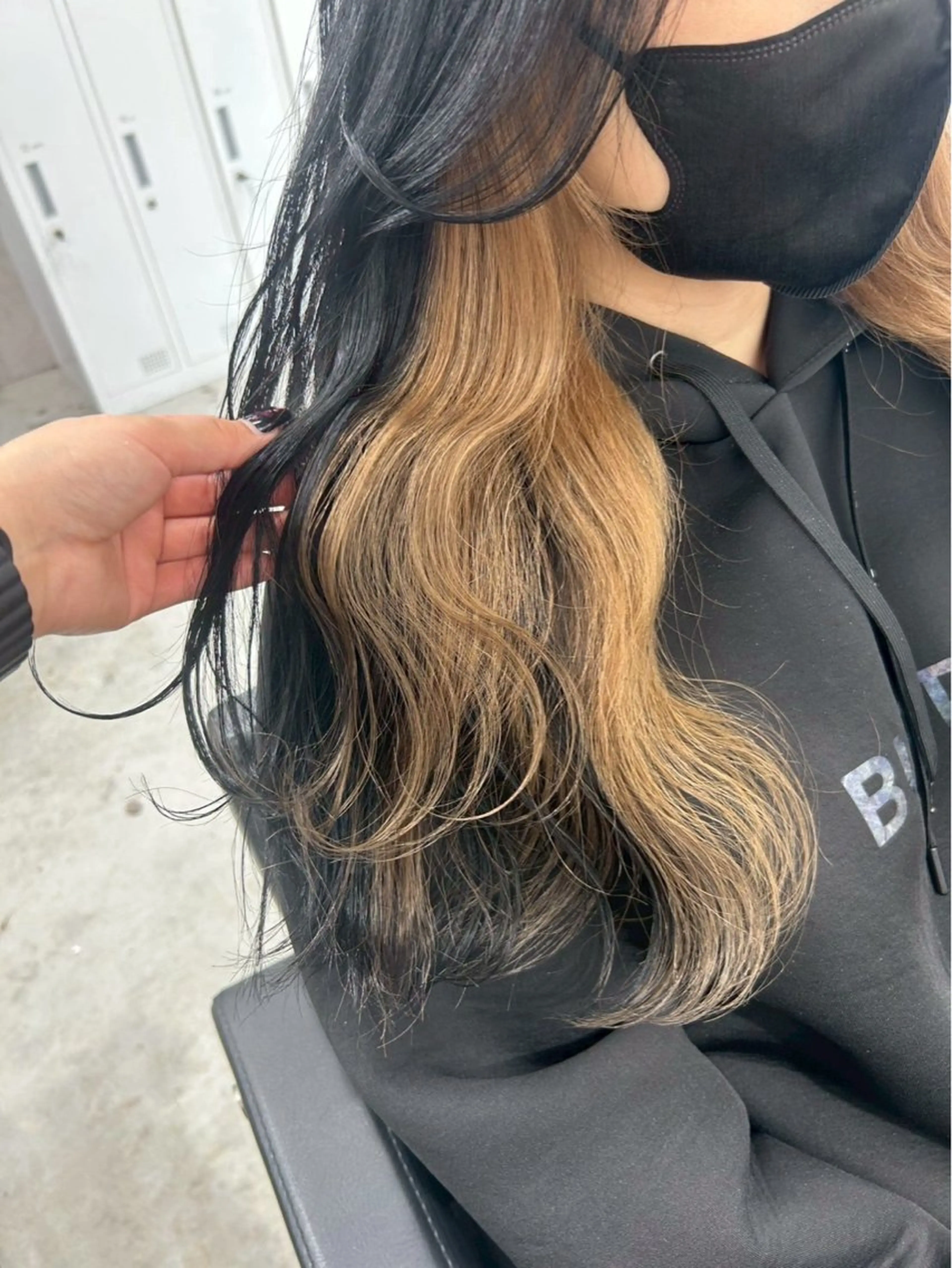 カラー GiseL さあや博多ハイトーンのヘアスタイル