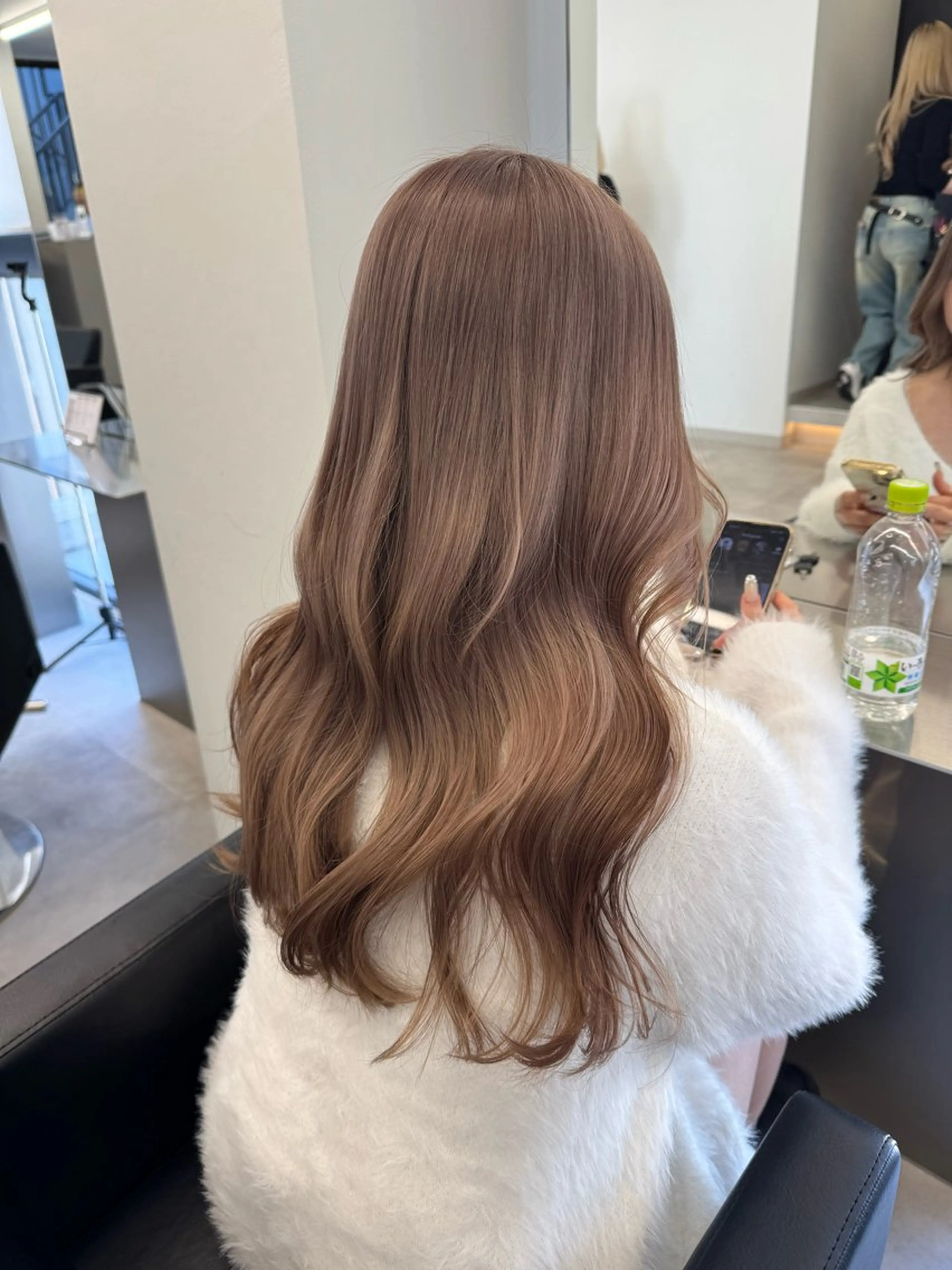 ロング カラー ベージュカラー ブリーチ ミルクティーベージュ カット ヘアカラー ハイトーン/エクステ /韓国ヘアKENTAのヘアスタイル