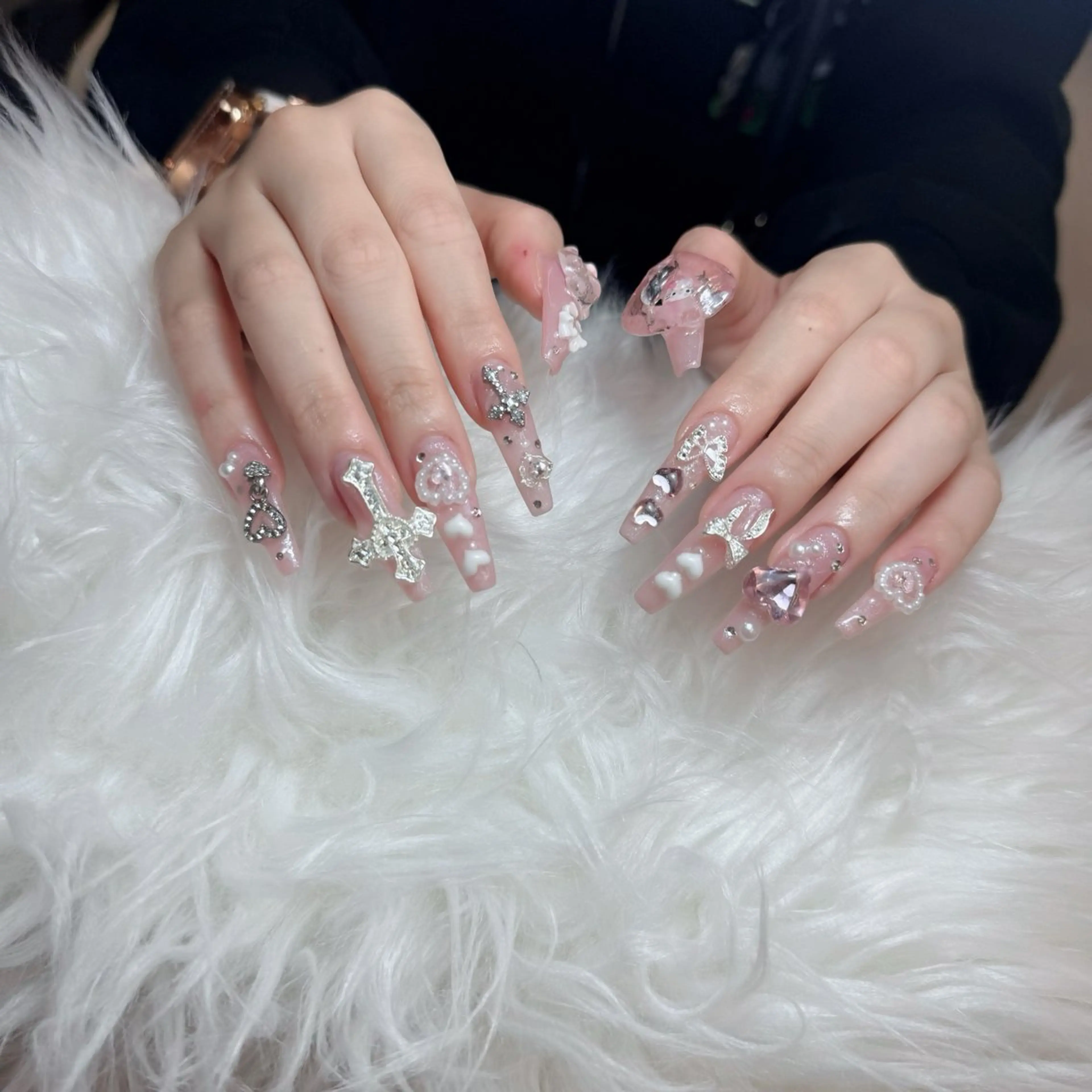 ネイル ジェルネイル 韓国ネイル マグネットネイル ネイルチップ 冬ネイル Lenie Nail Salonのネイルデザイン