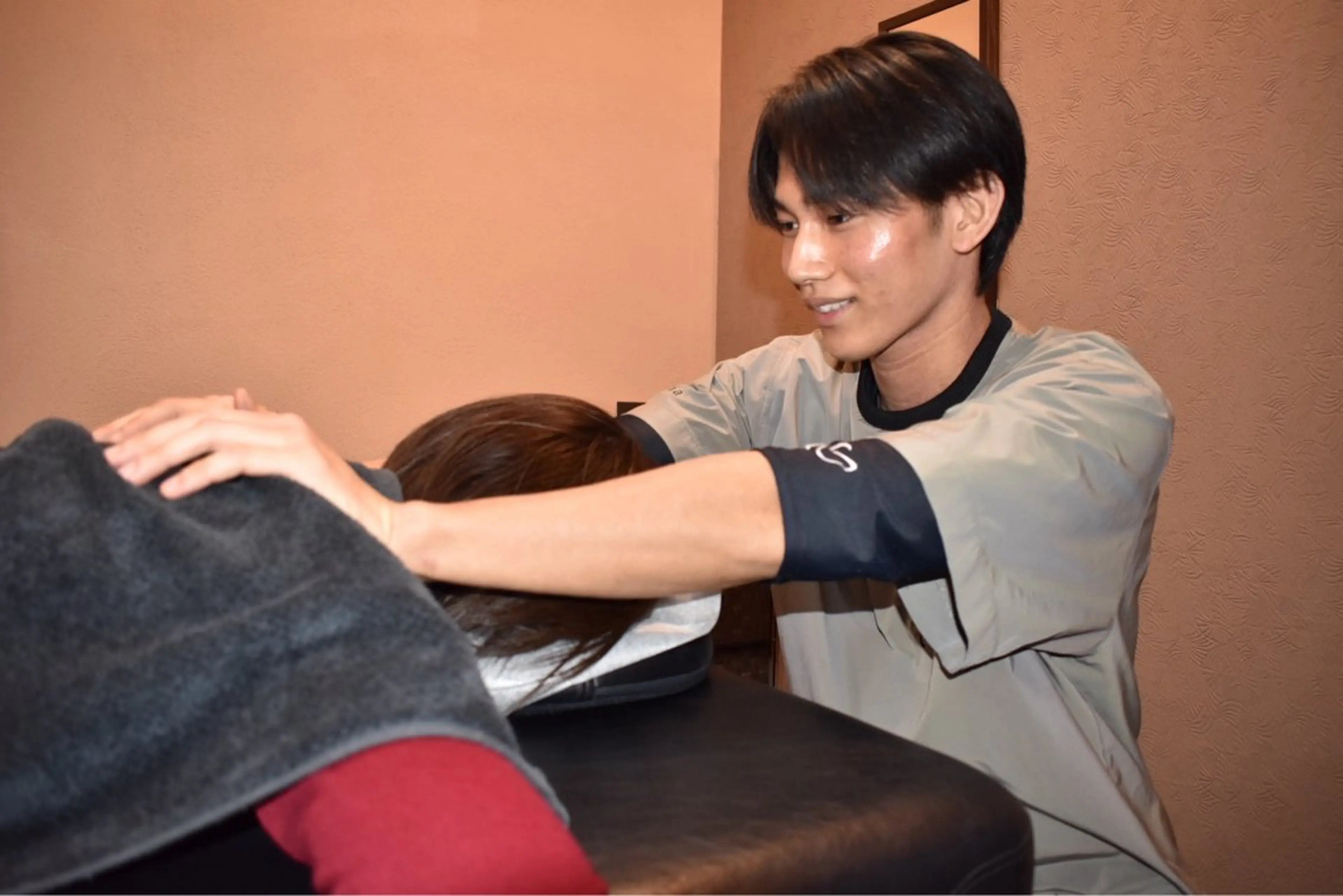 【肩こり整体】慢性的な首・肩こりでお悩みの方におすすめ！の写真