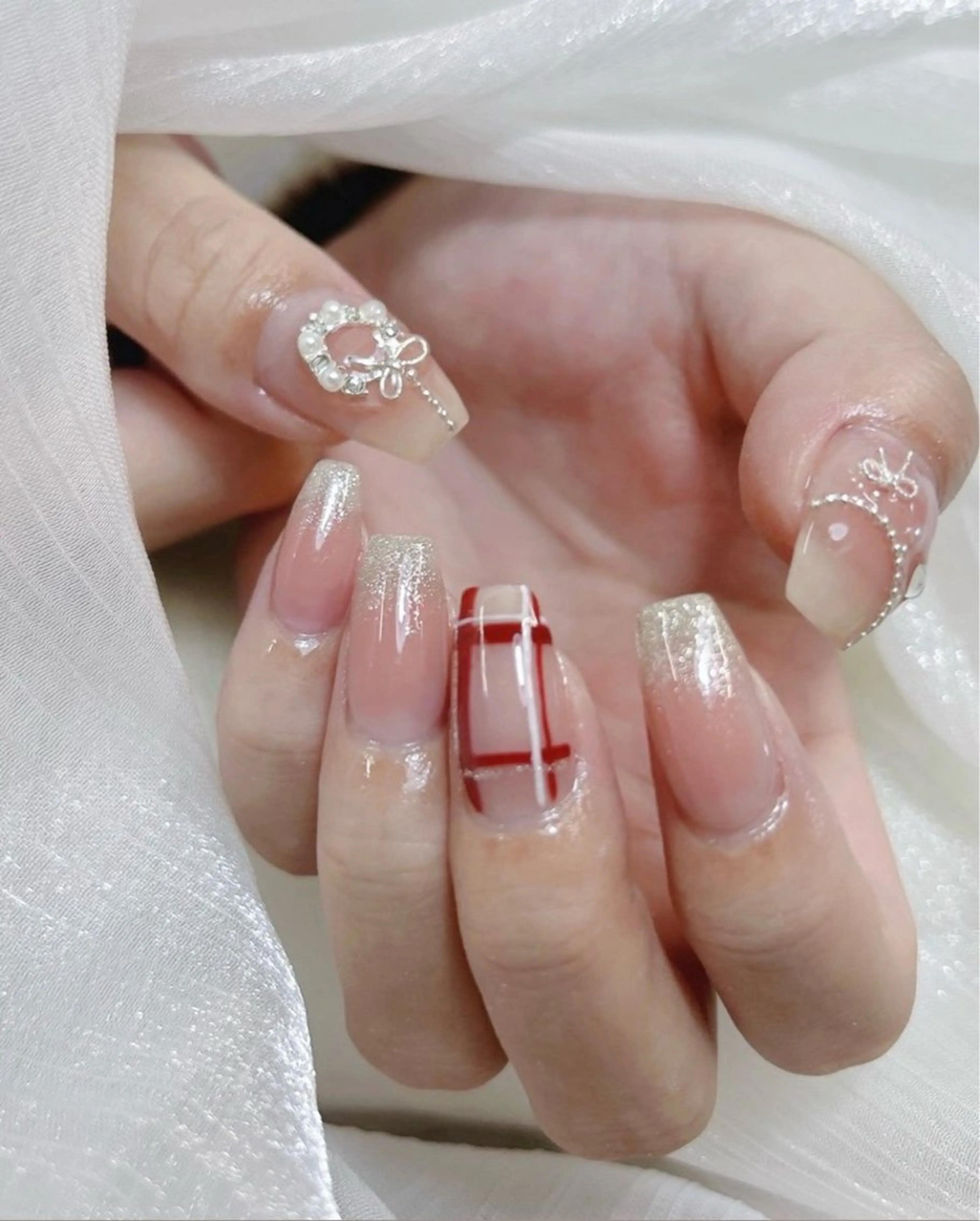 ネイル ハンドネイル Tini ANA.CHUOのネイルデザイン