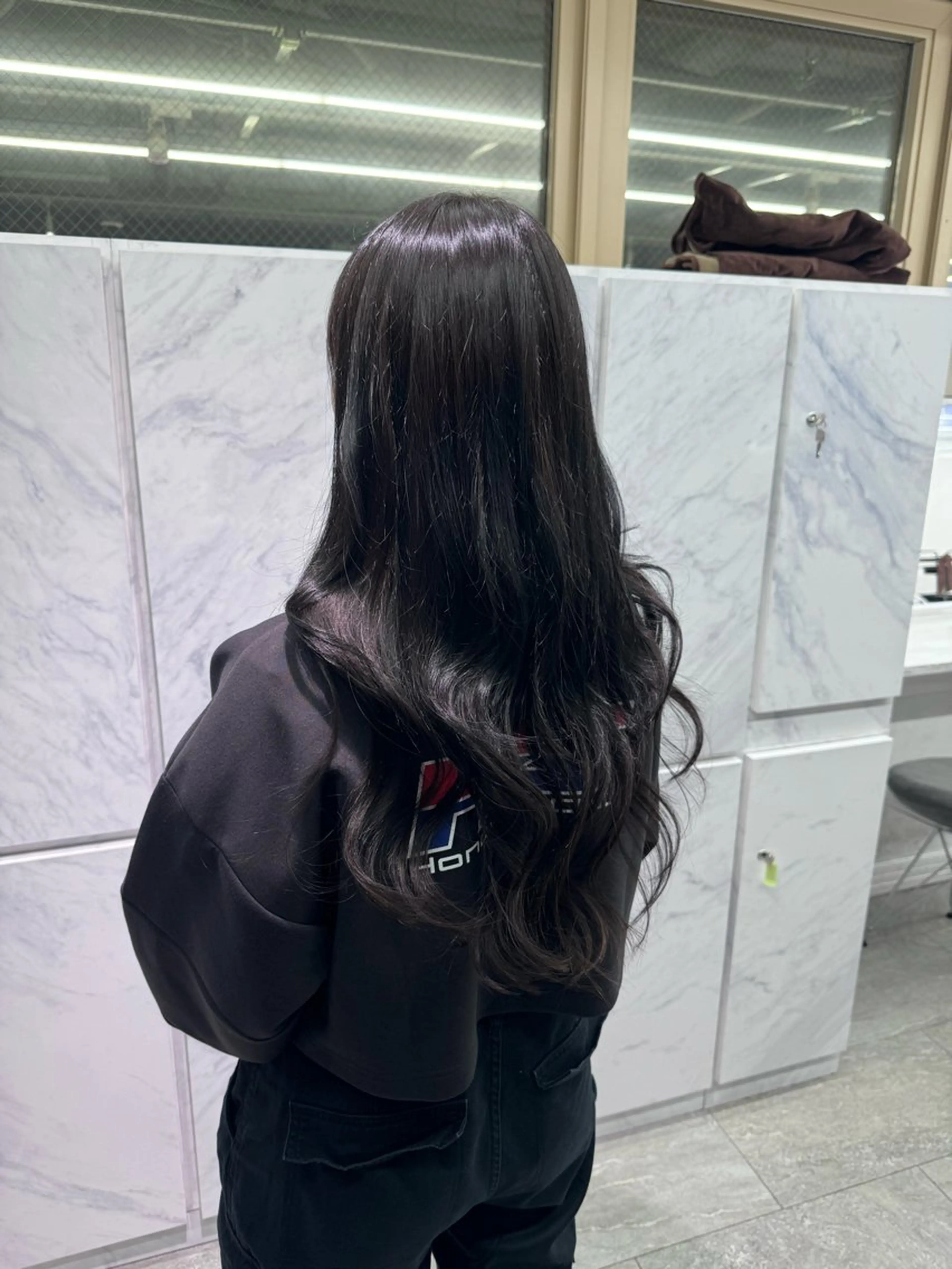 ロング エクステ MOMOKA🍑プル エクステ・ハイトーンのヘアスタイル