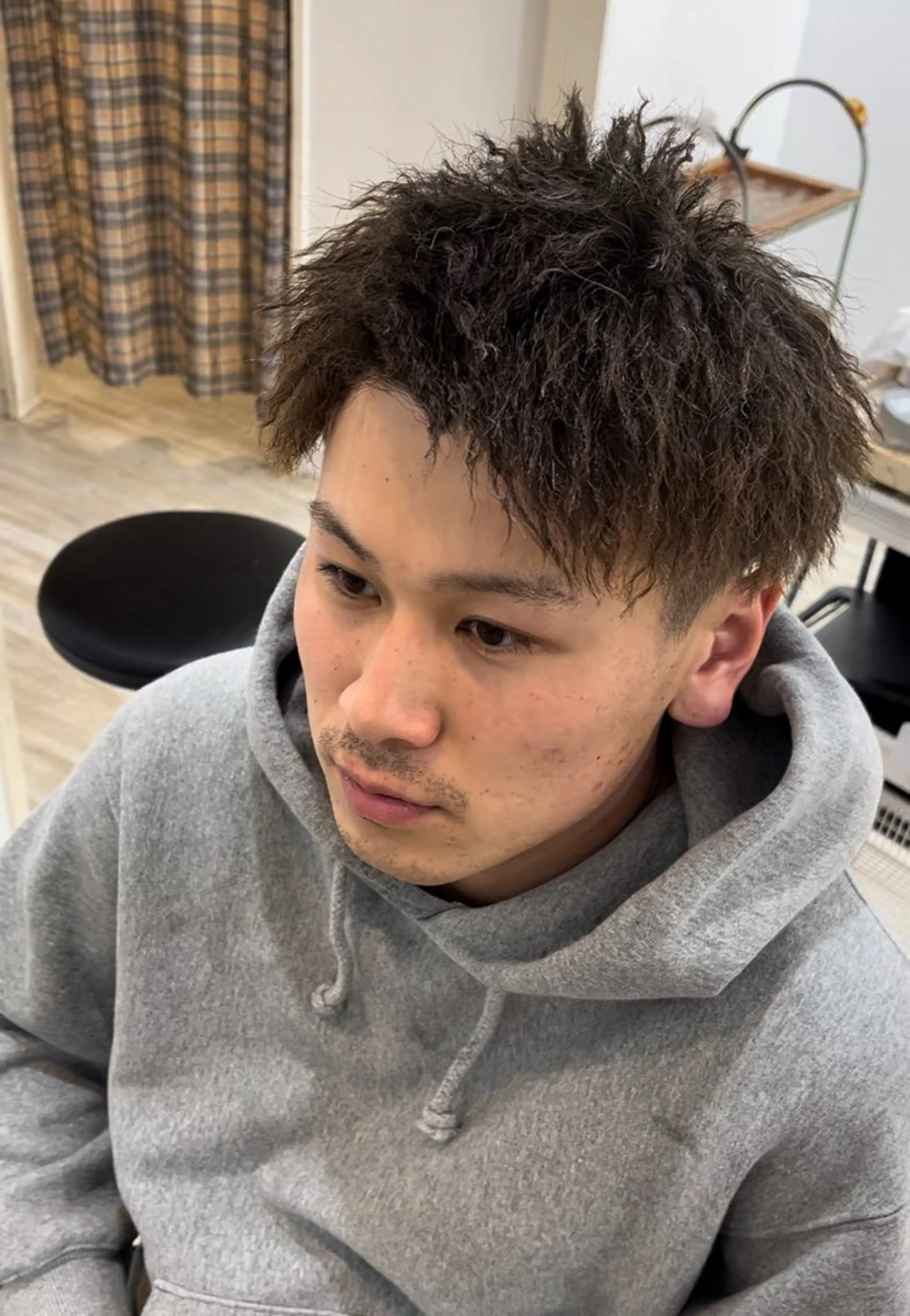 ショート パーマ メンズ Utata  literie所属・嵯峨 大地／パーマ／ ハード系／特殊系のヘアスタイル