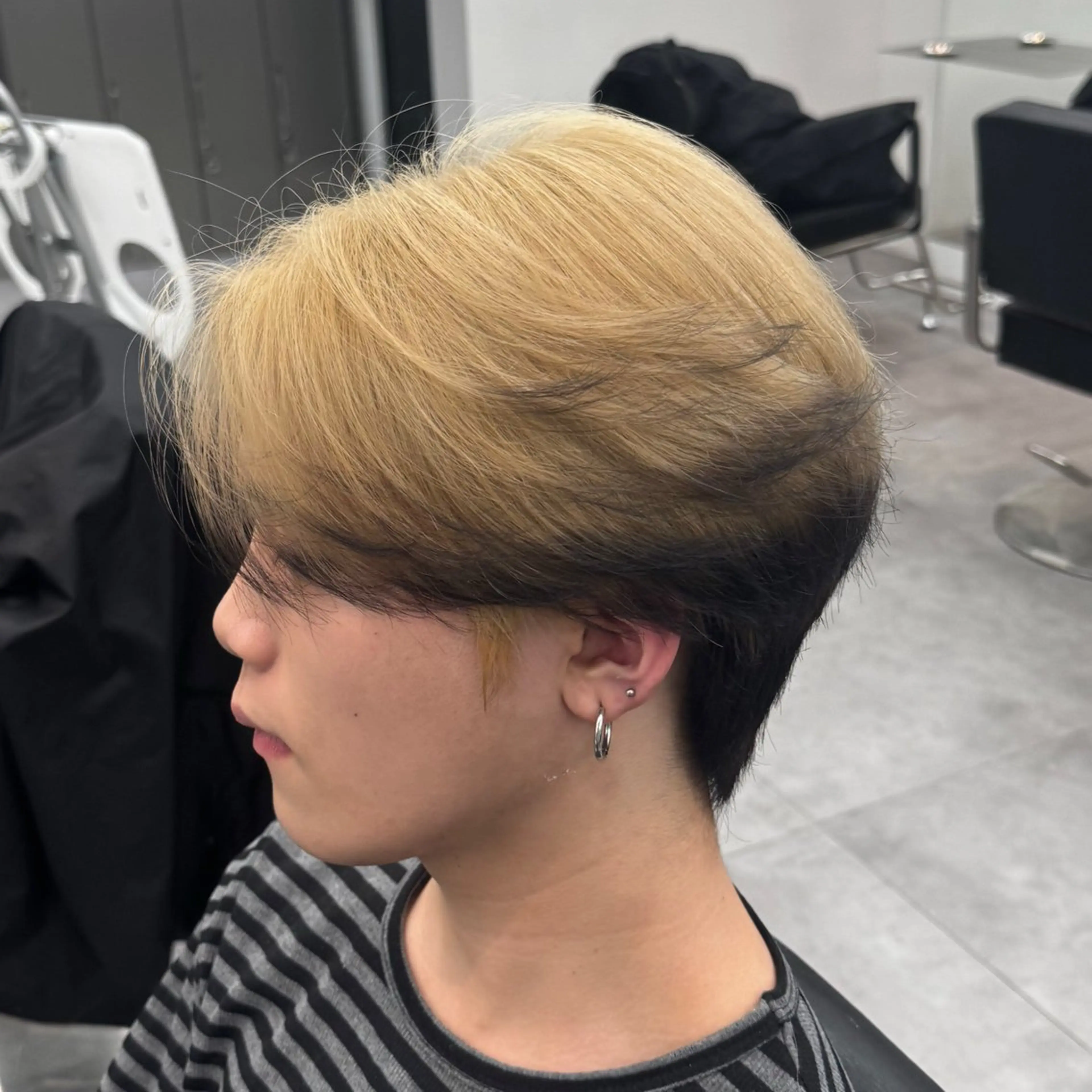 カラー メンズ ヘアカラー ハイトーン/デザイン カラー／悠斗のヘアスタイル