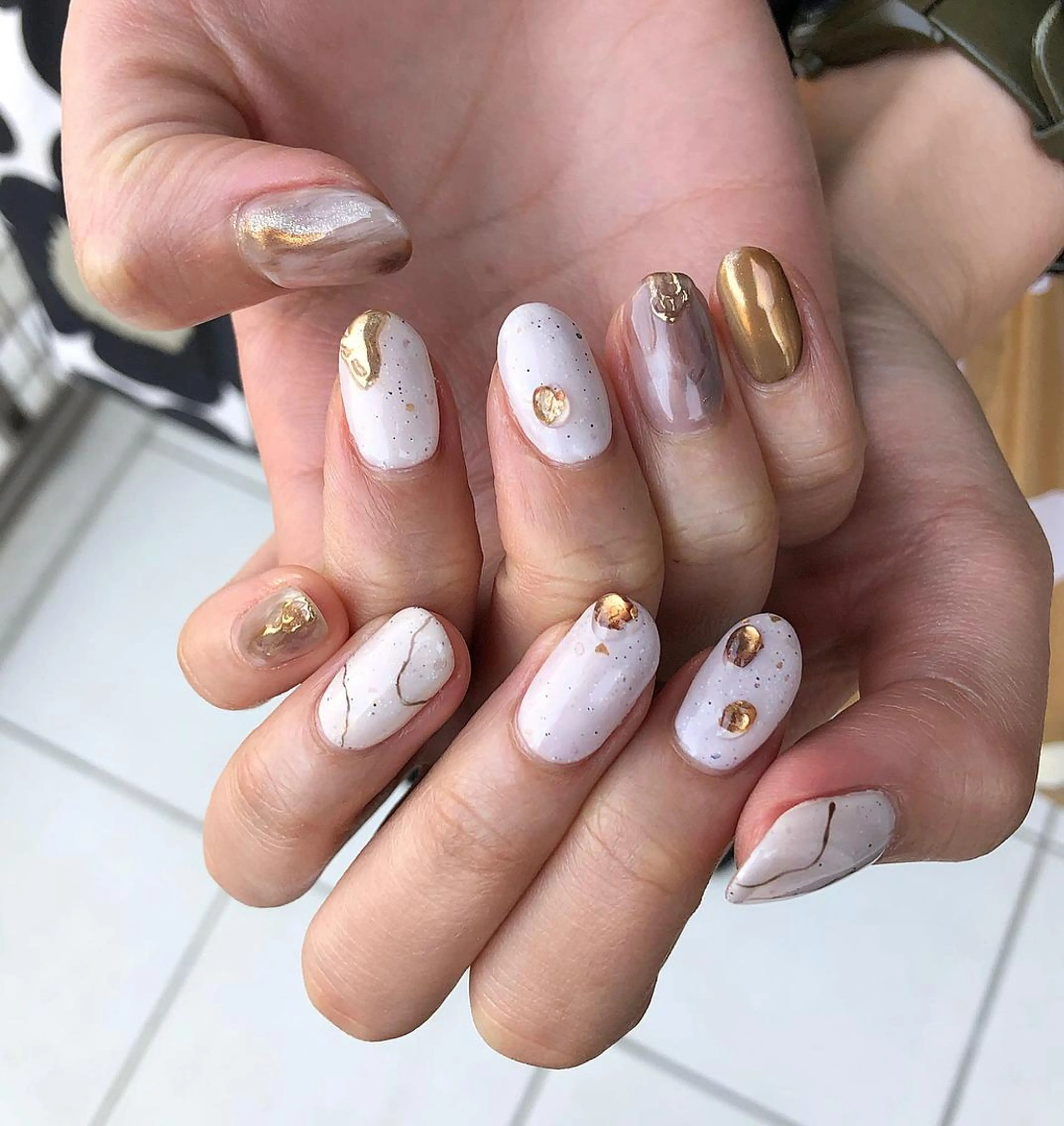 ネイル ハンドネイル émus nail Mamiのネイルデザイン