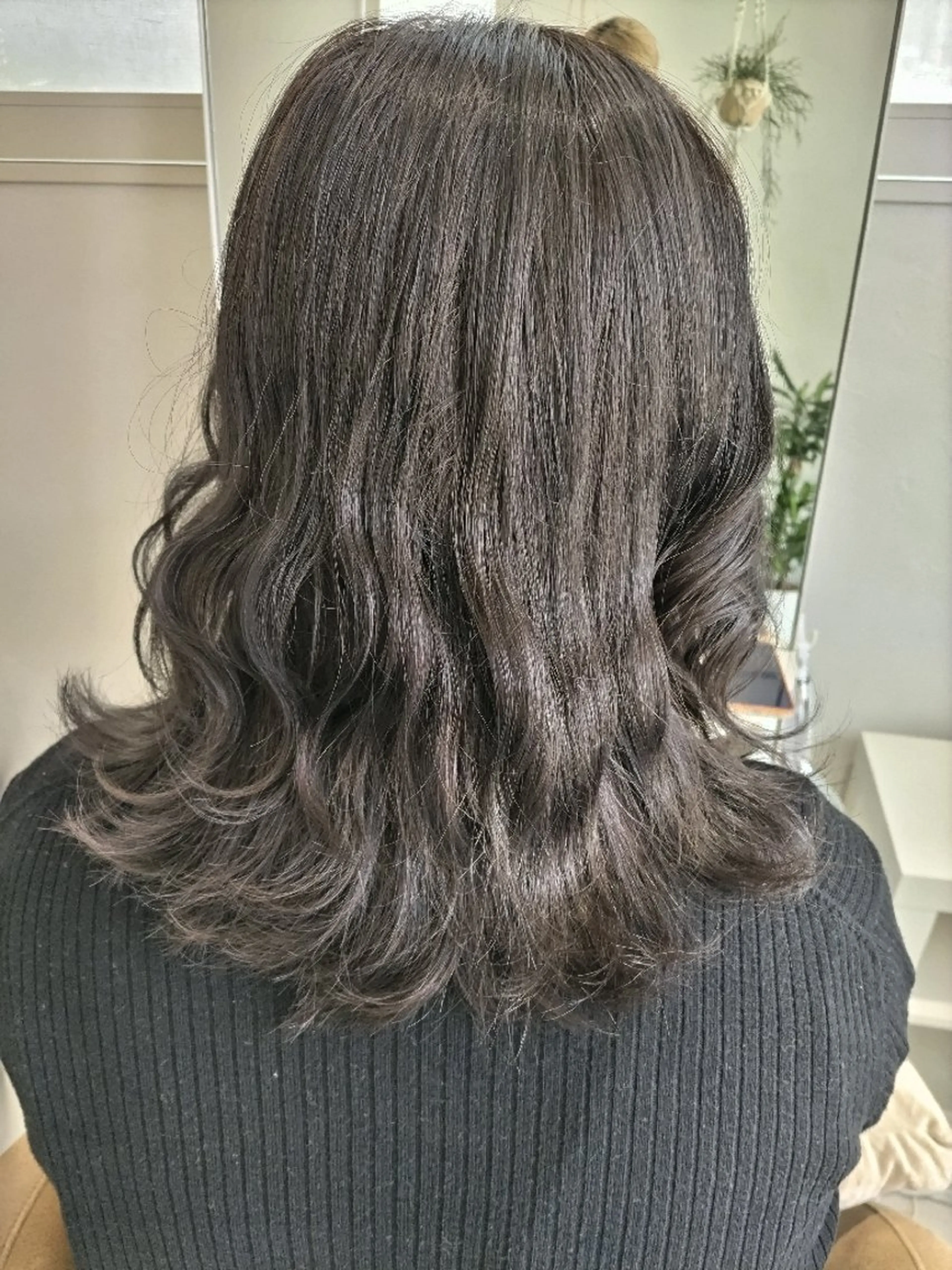 カラー グレージュ 🌸花屋併設🌸石垣 友基のヘアスタイル