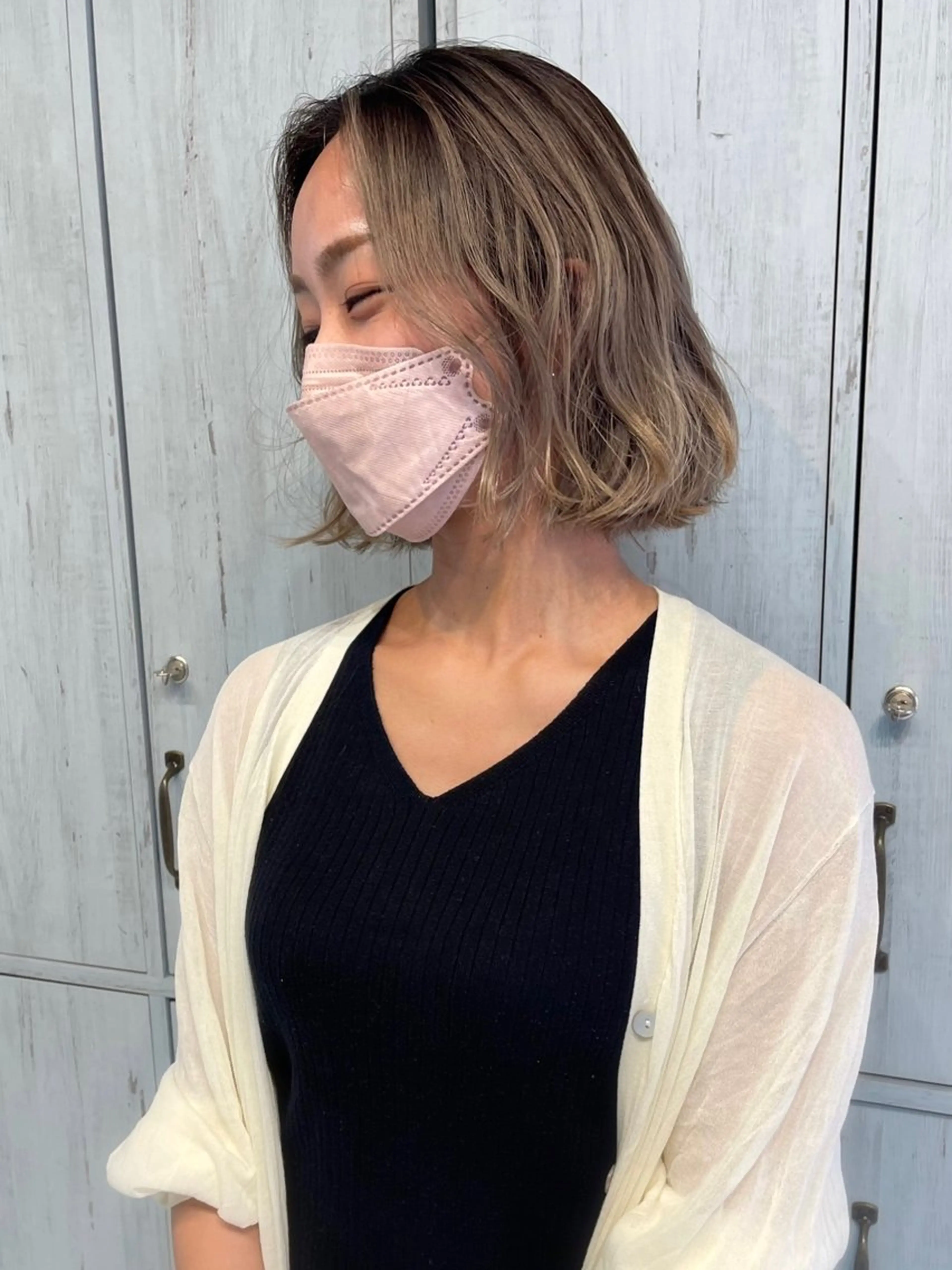 ミディアム カラー ヘアアレンジ ショートボブ バレイヤージュ ブリーチ ケアブリーチ デザインカラー カット ヘアカラー トリートメント アンドウ ユウ/ レイヤーカット/韓国のヘアスタイル