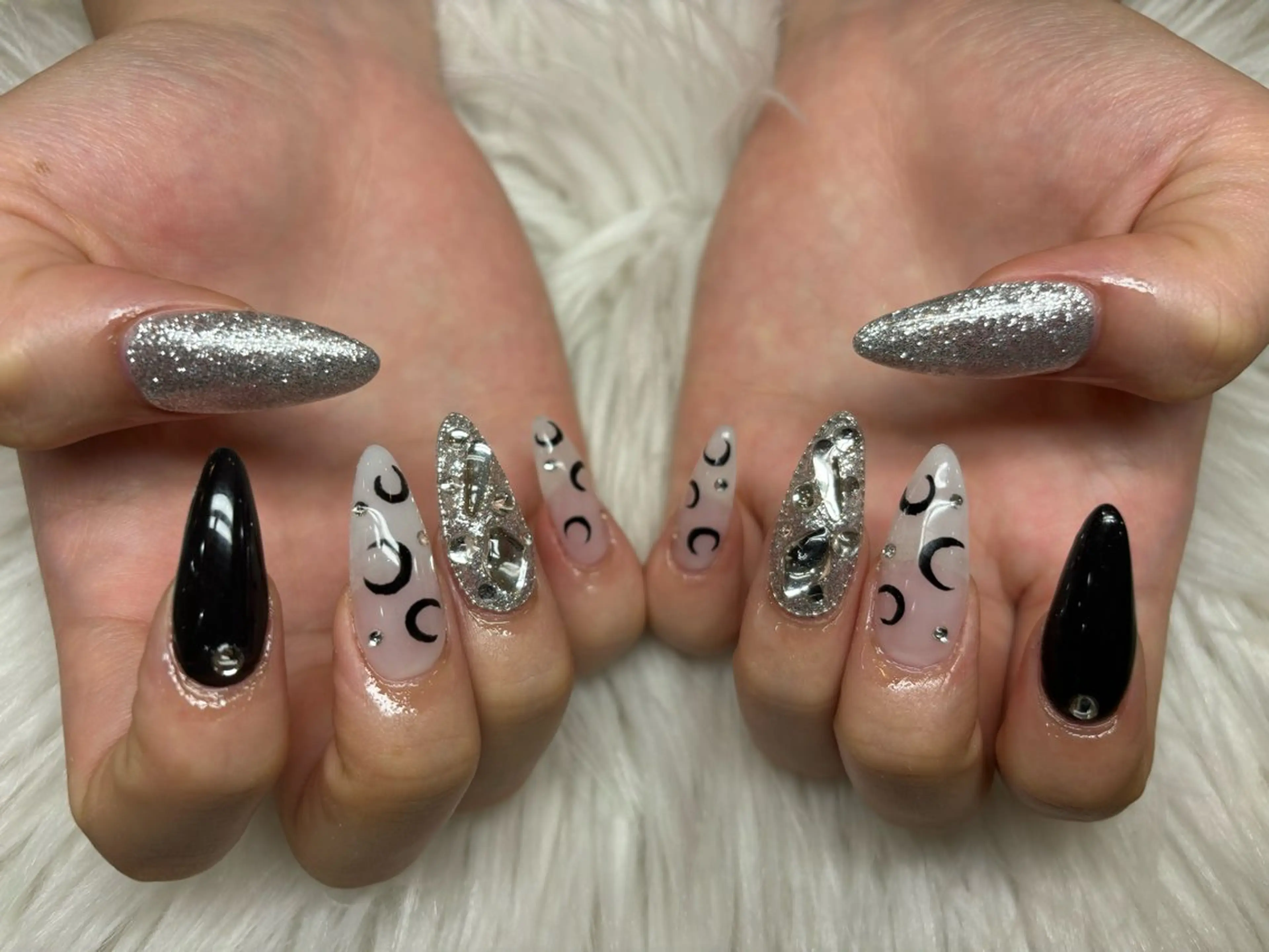 ネイル ハンドネイル SOARE🤍 🤍のネイルデザイン