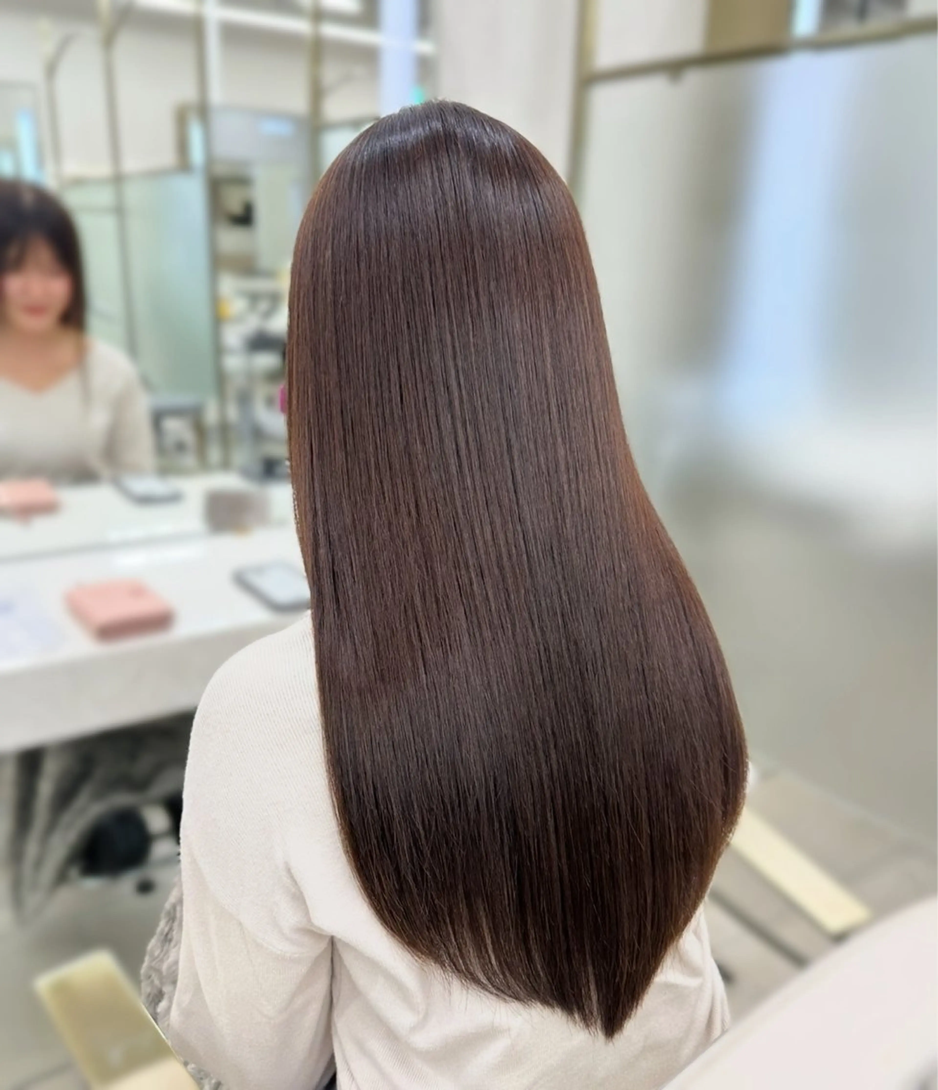 ミディアム カラー ボブ  /顔周り COAGINZA日向のヘアスタイル