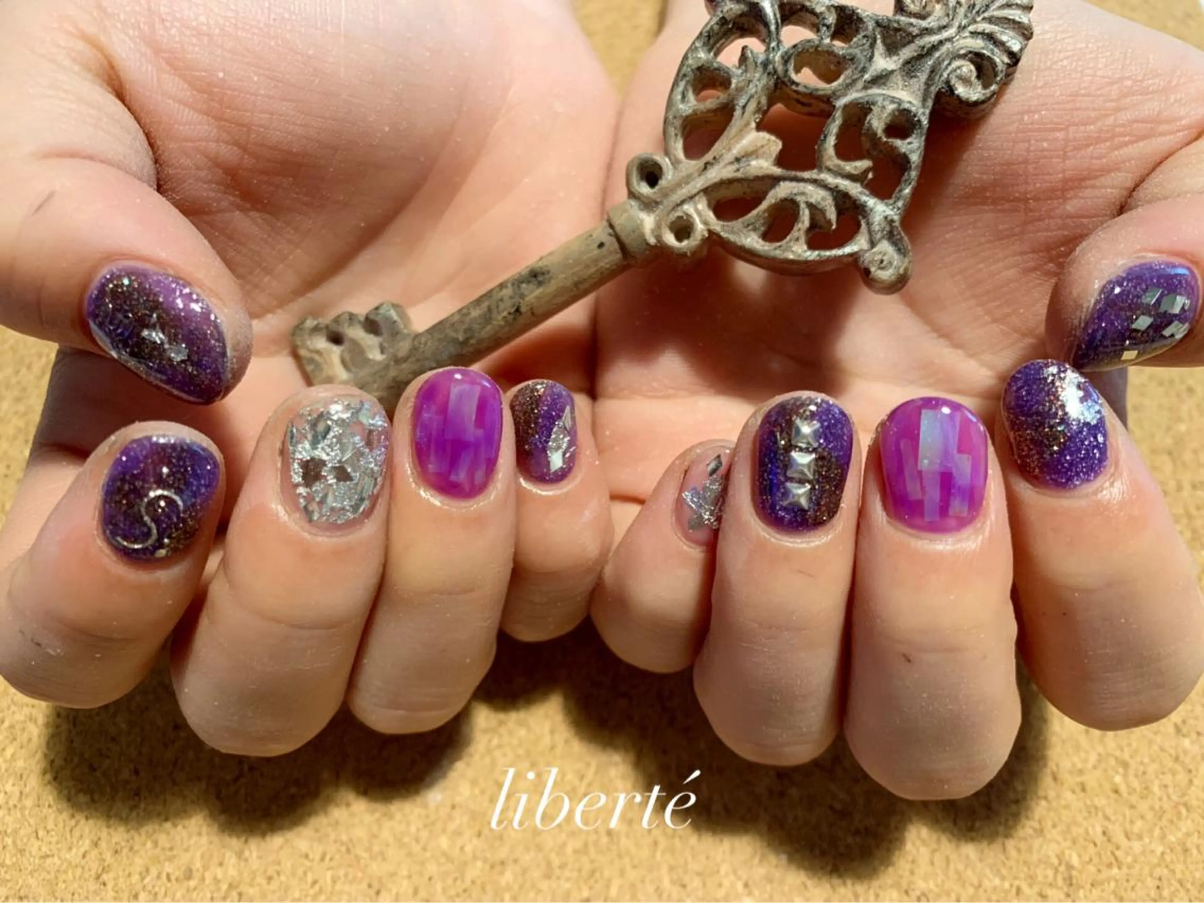 ネイル liberté (リベルテ)のネイルデザイン