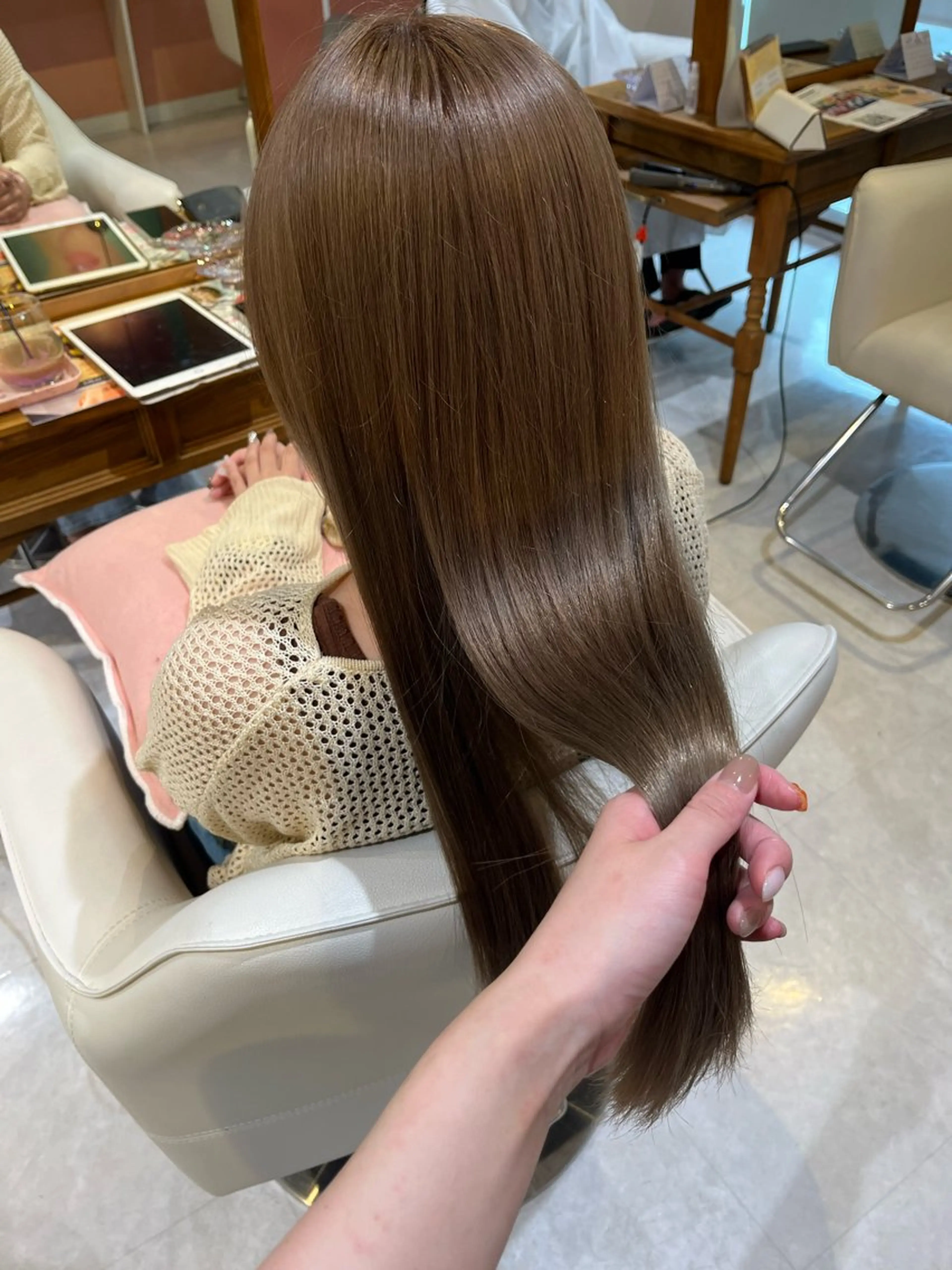 ロング カット ヘアカラー 梛木 唯のヘアスタイル