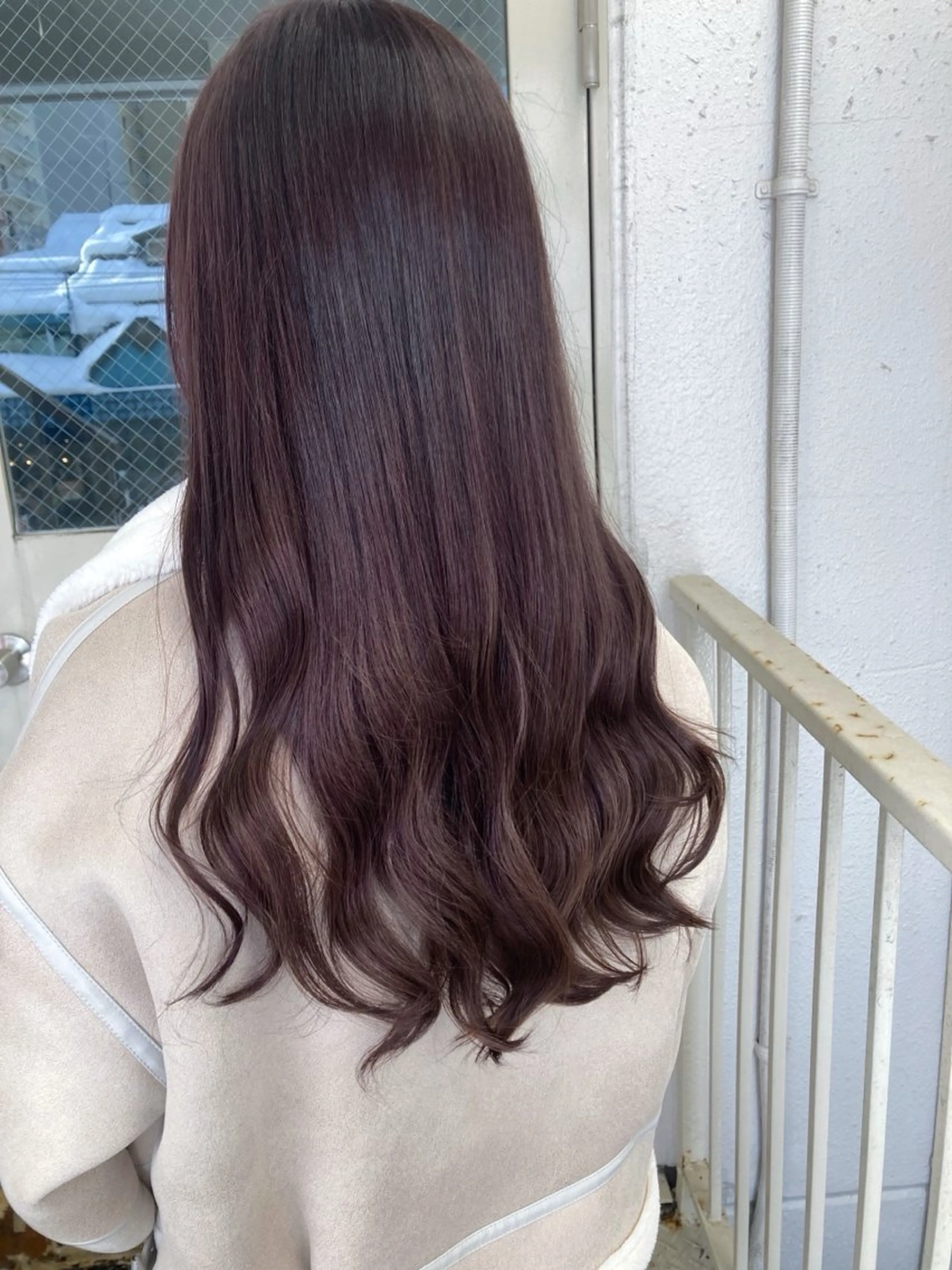 ロング roka ノゾミのヘアスタイル