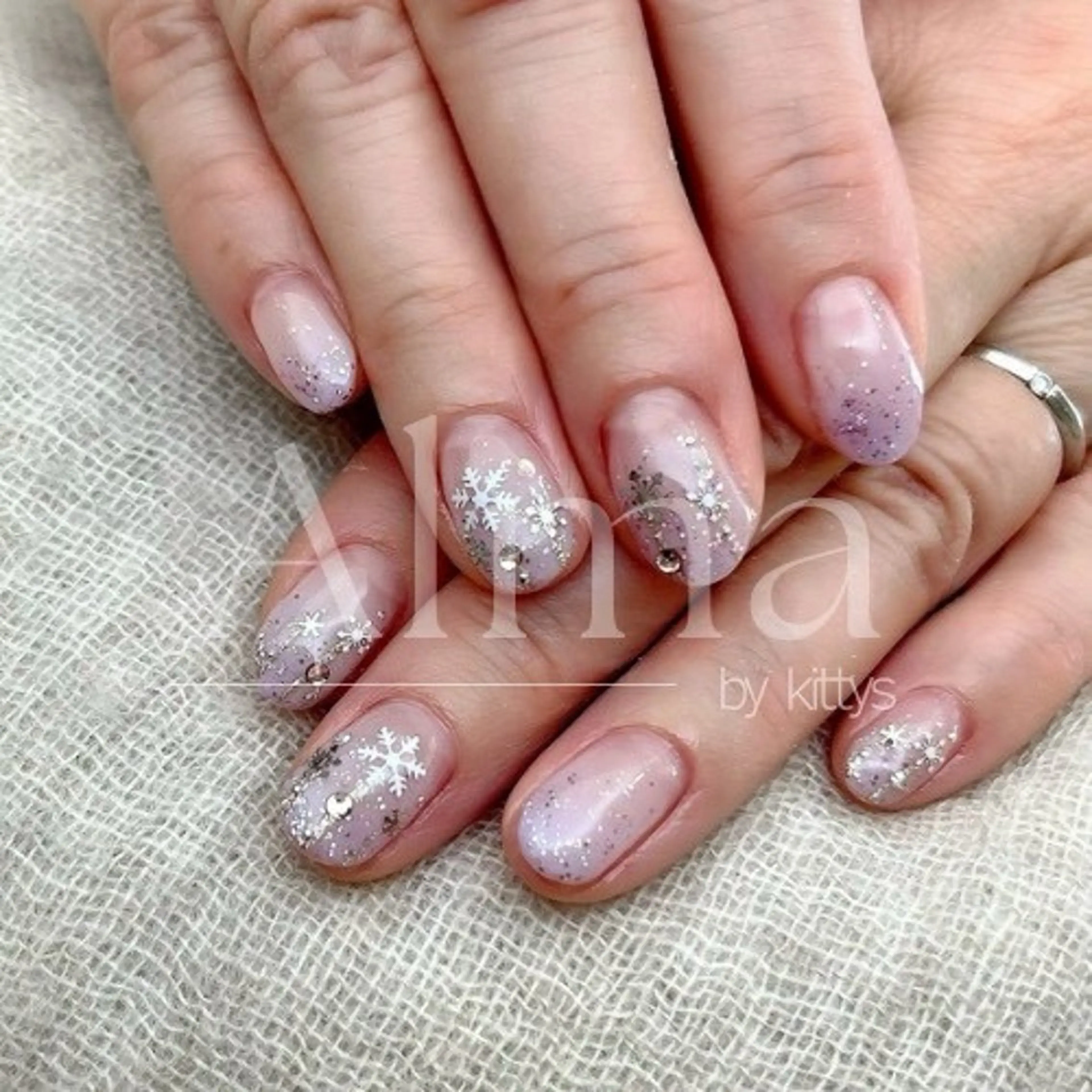 ネイル ハンドネイル Alma by kittys 谷保店所属・Alma chitoseのネイルデザイン