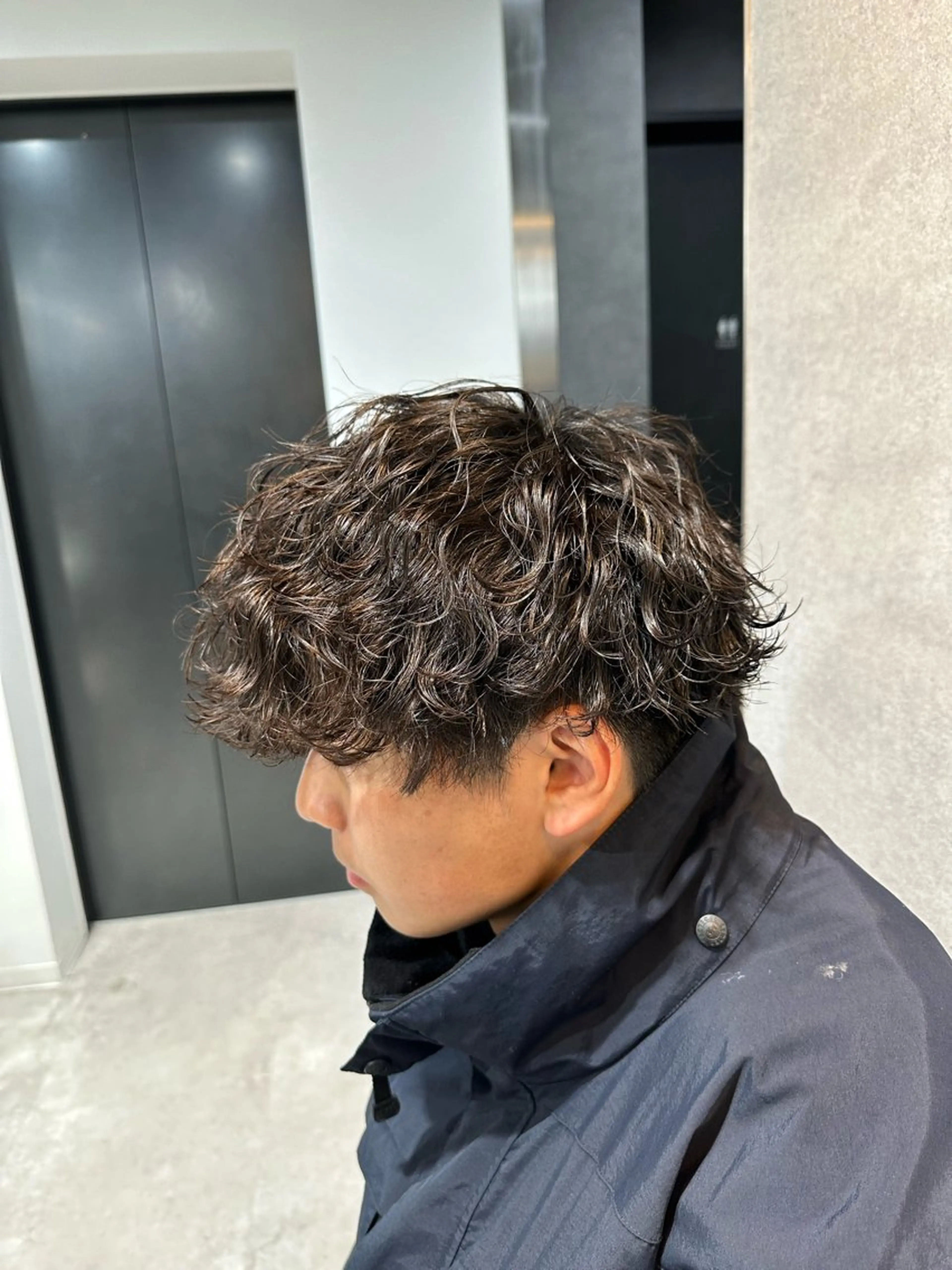 ショート パーマ メンズ メンズパーマ 波巻きパーマ 【メンズ特化】 サエキカズマのヘアスタイル