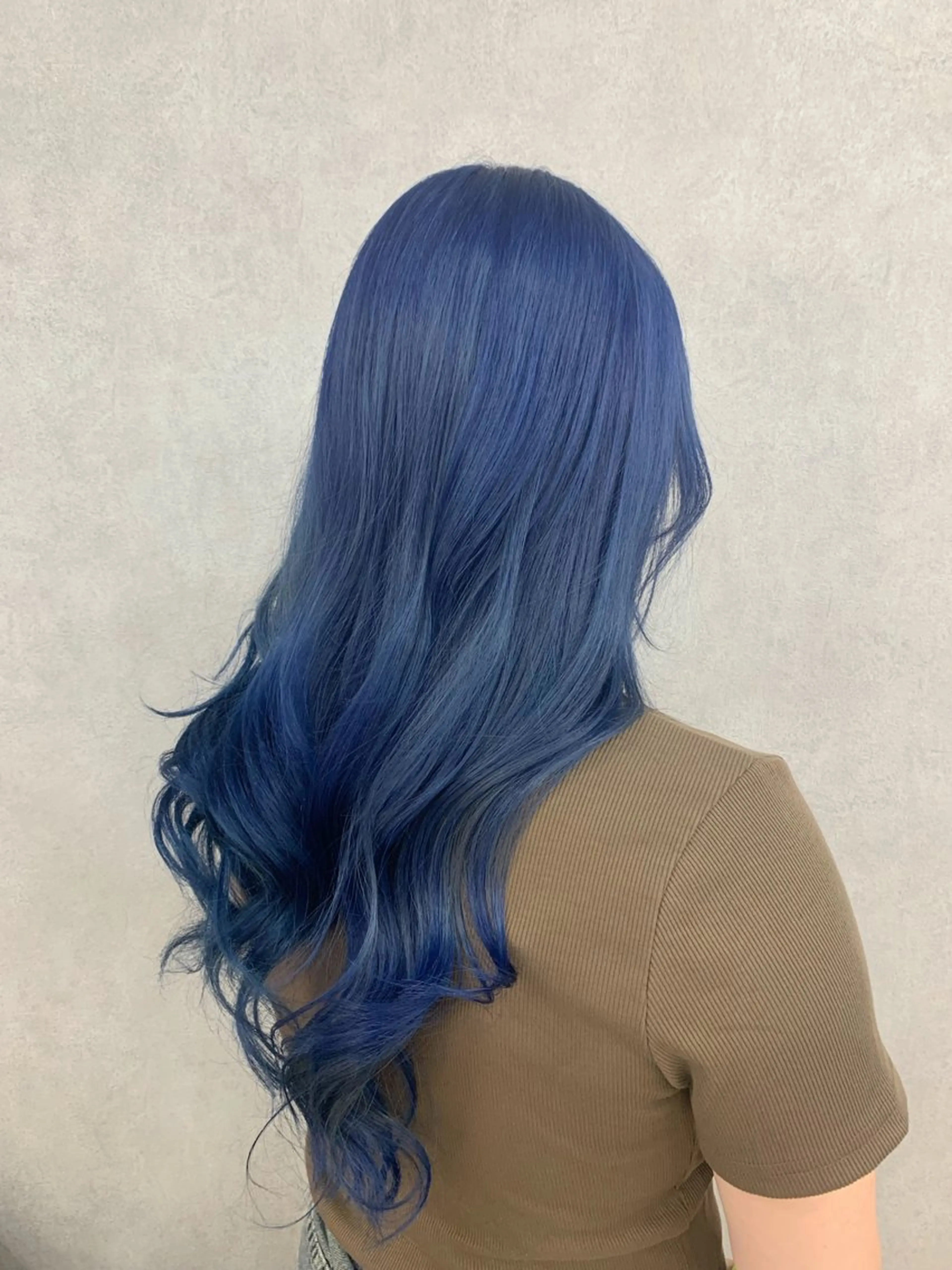 セミロング カラー ヘアアレンジ ハイトーン・ブリーチ ムラ修正　八須　錬のヘアスタイル