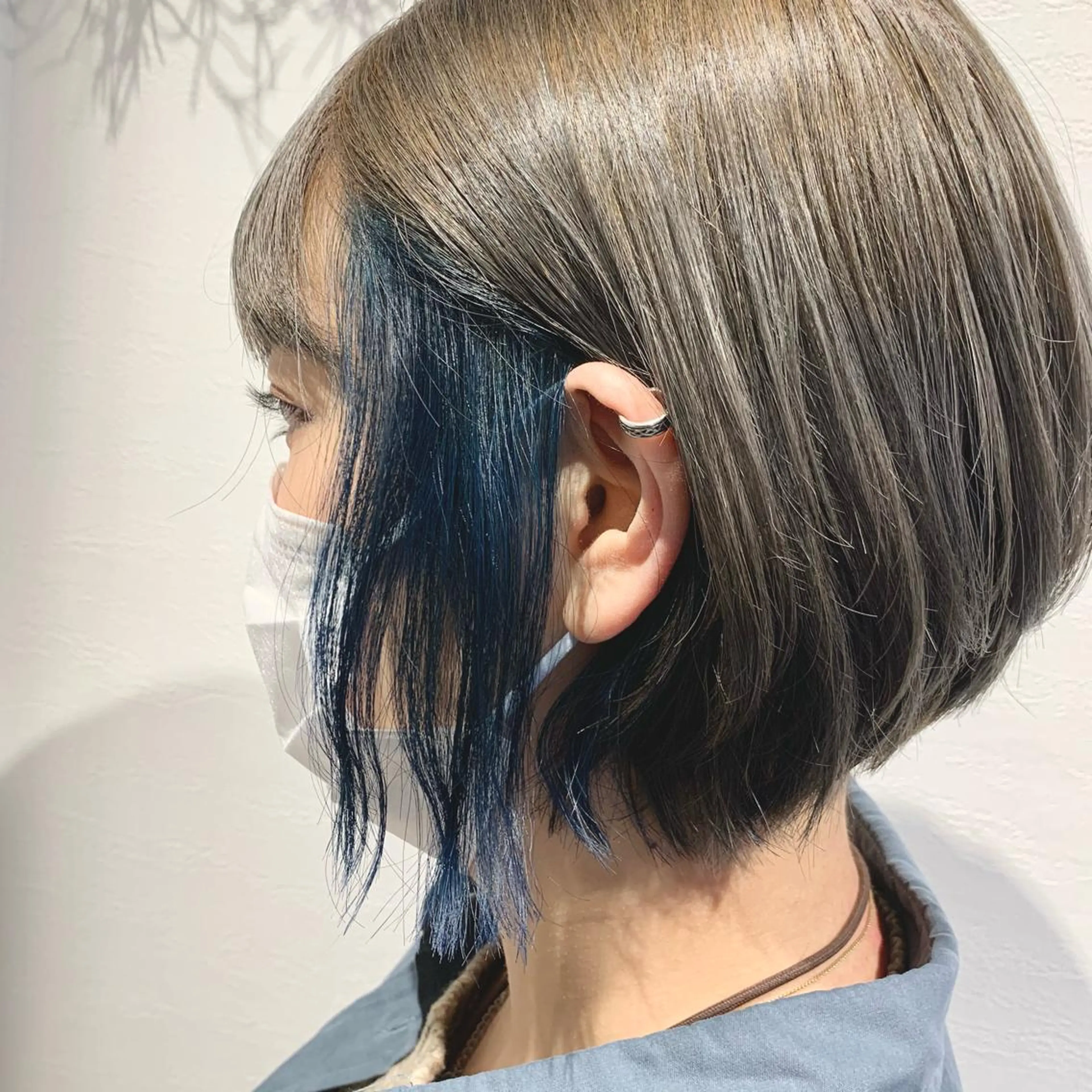 ショート カラー ブルーカラー ハイトーンカラー ショート×カラー 🦊堀米早紀【荻窪】のヘアスタイル