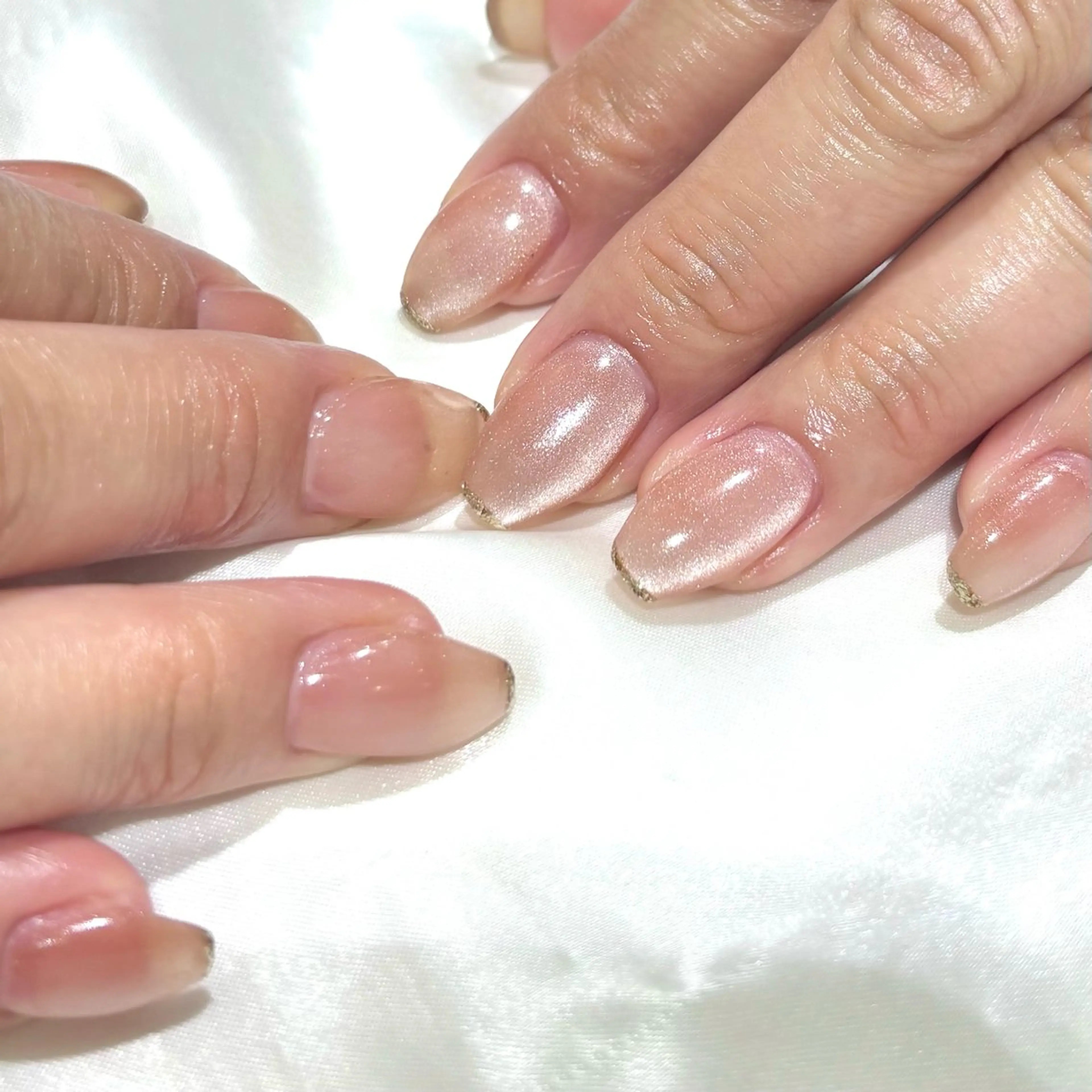 ネイル ゴールド ラメ(グリッター) マグネットネイル Ray nail   WAKA️🫧のネイルデザイン