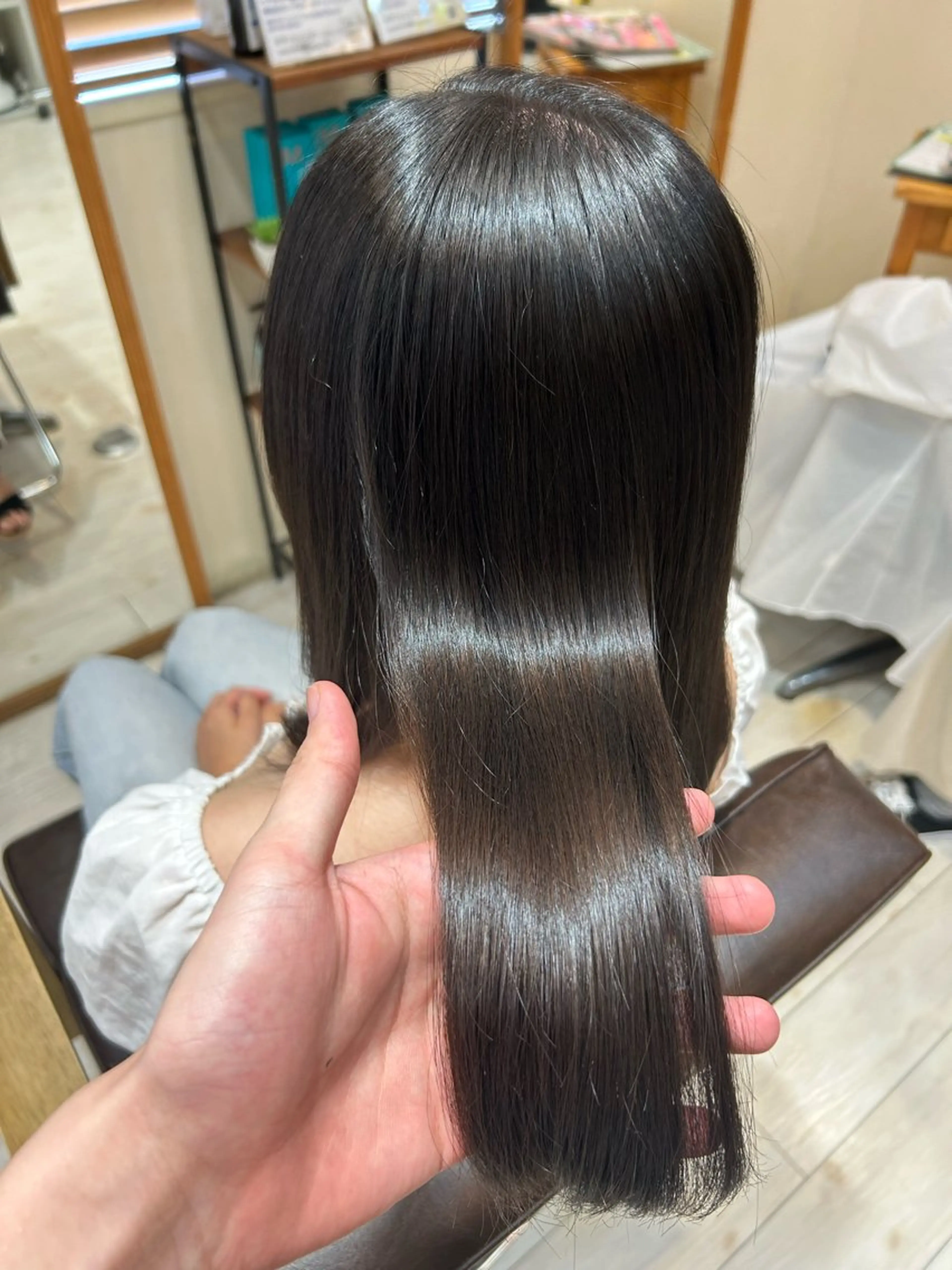 ロング トリートメント 井上 慈温のヘアスタイル