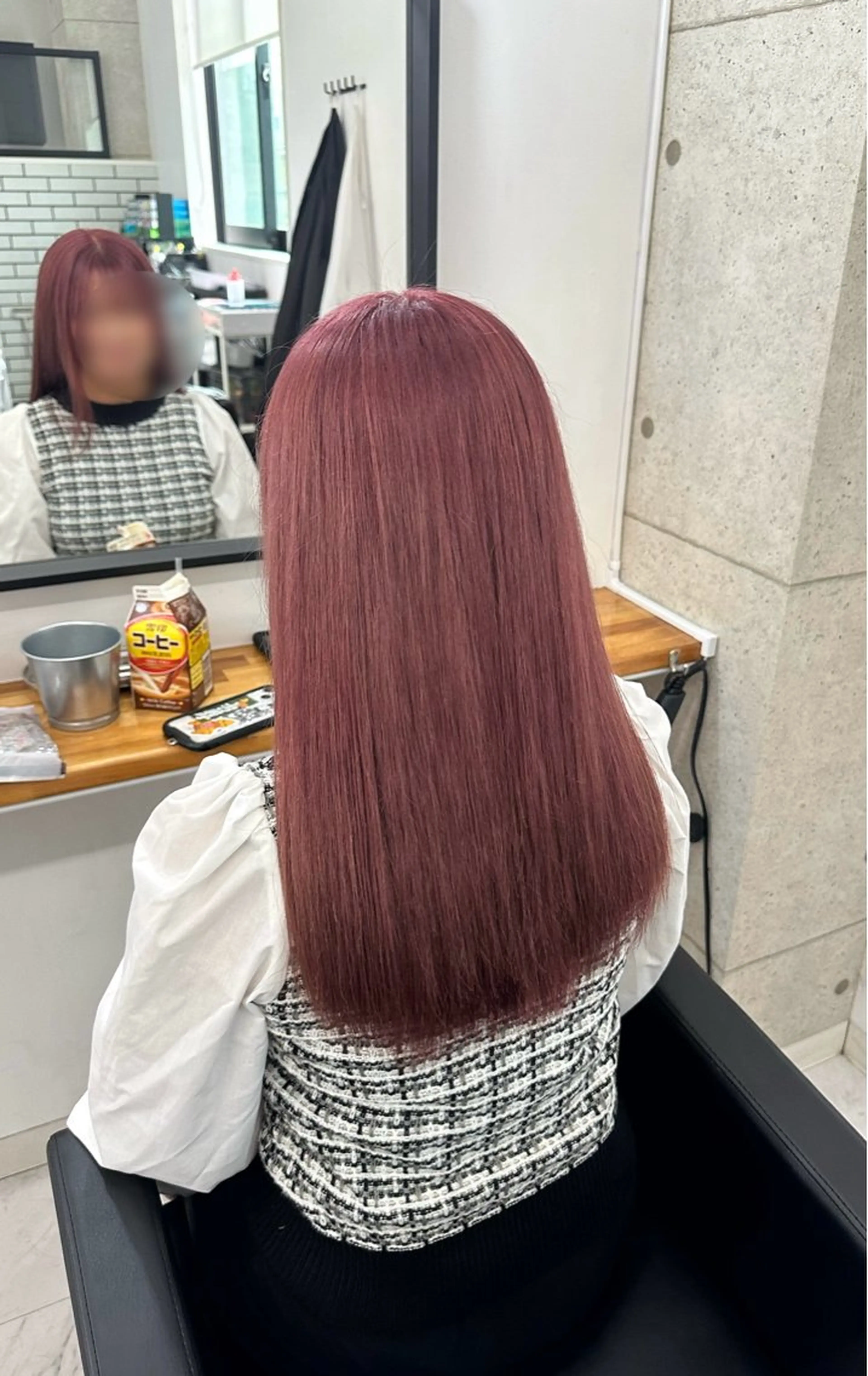 ロング カラー ベージュカラー ピンクカラー ピンクベージュ ヘアカラー GiseL宗像所属・GiseL宗像 HiROEのヘアスタイル