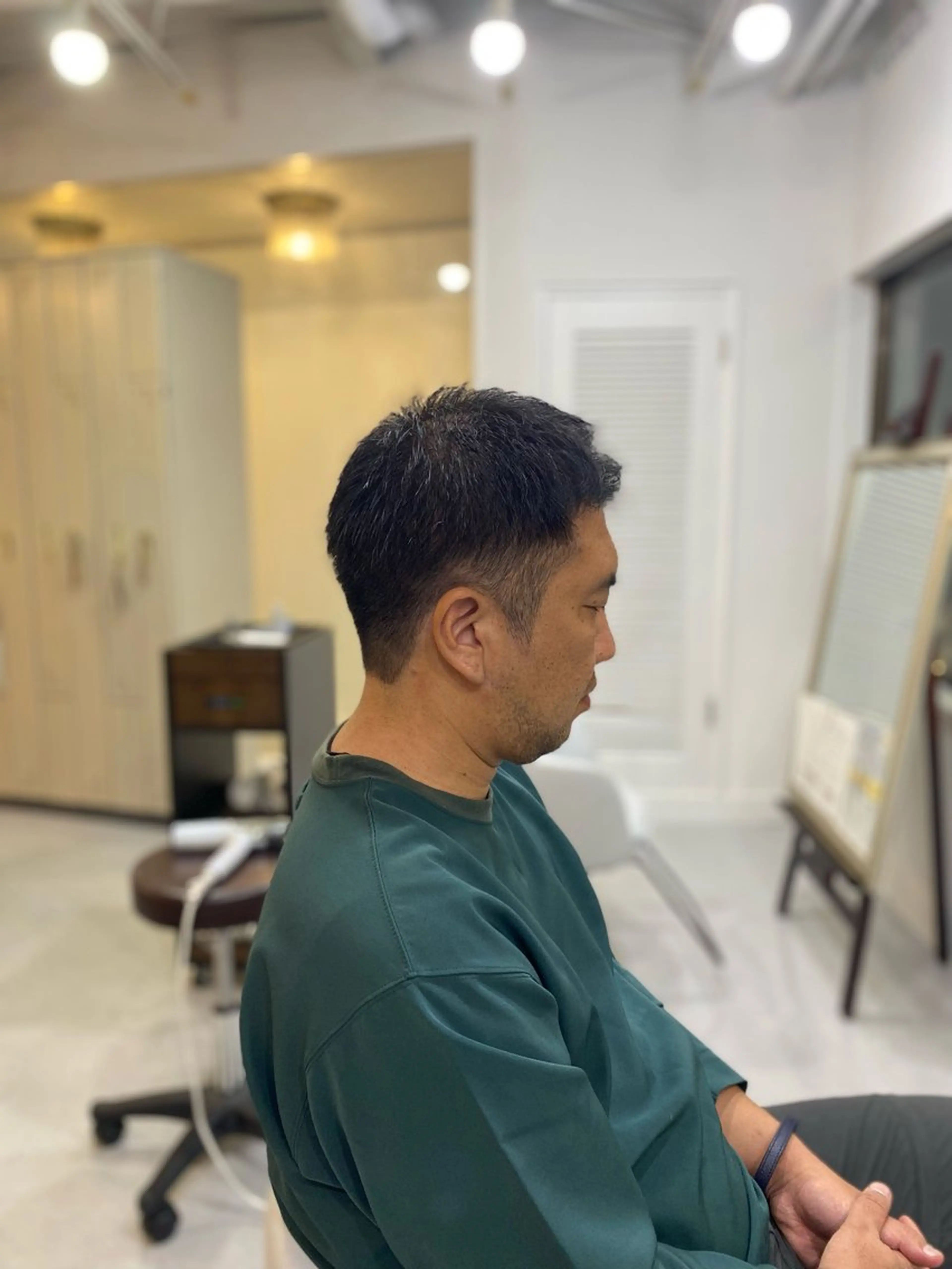 ショート 越坂部 桃子のヘアスタイル