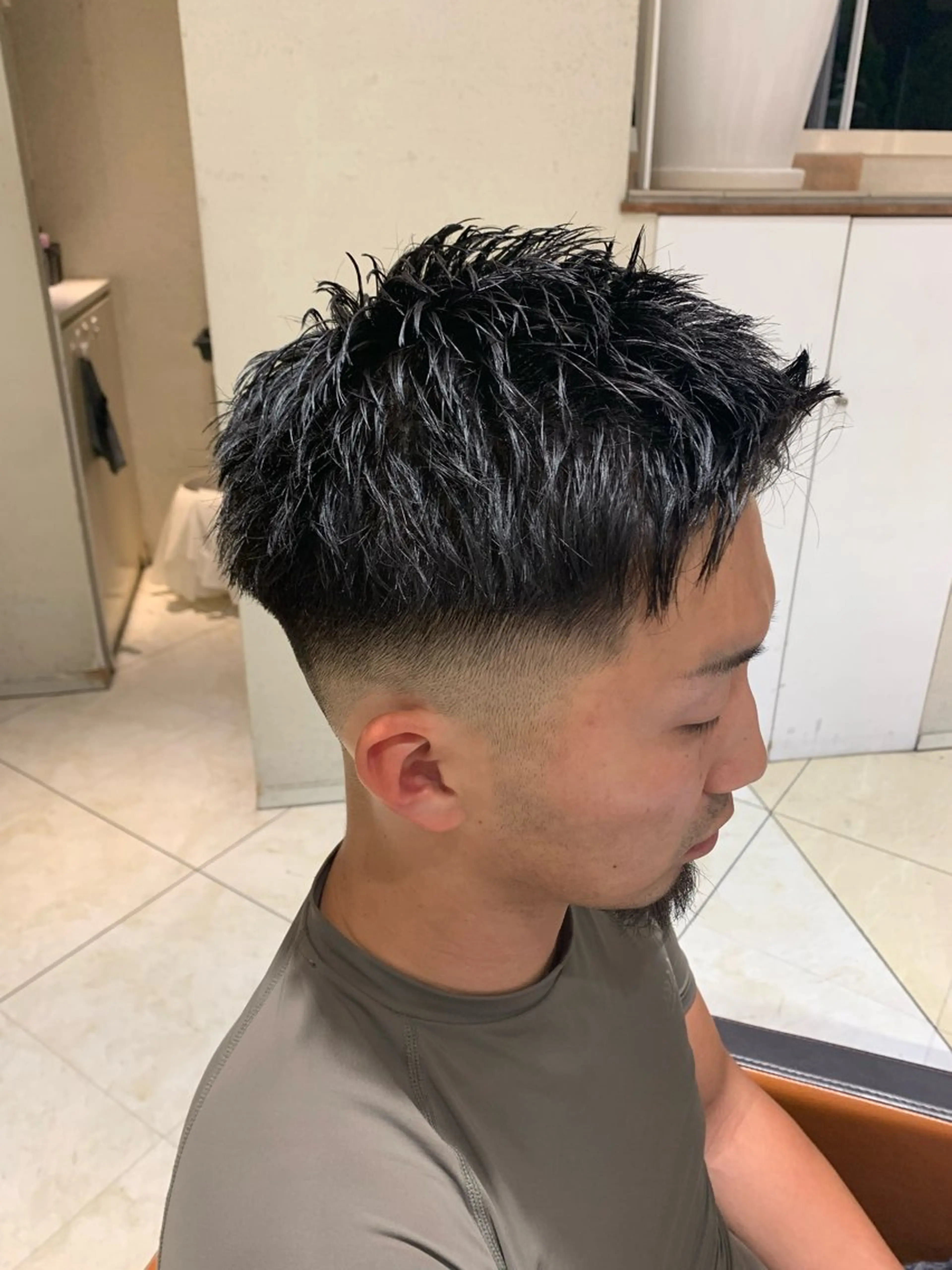 ショート メンズ フェードカット LA.DONNAADDESSO所属・山中 翔平のヘアスタイル