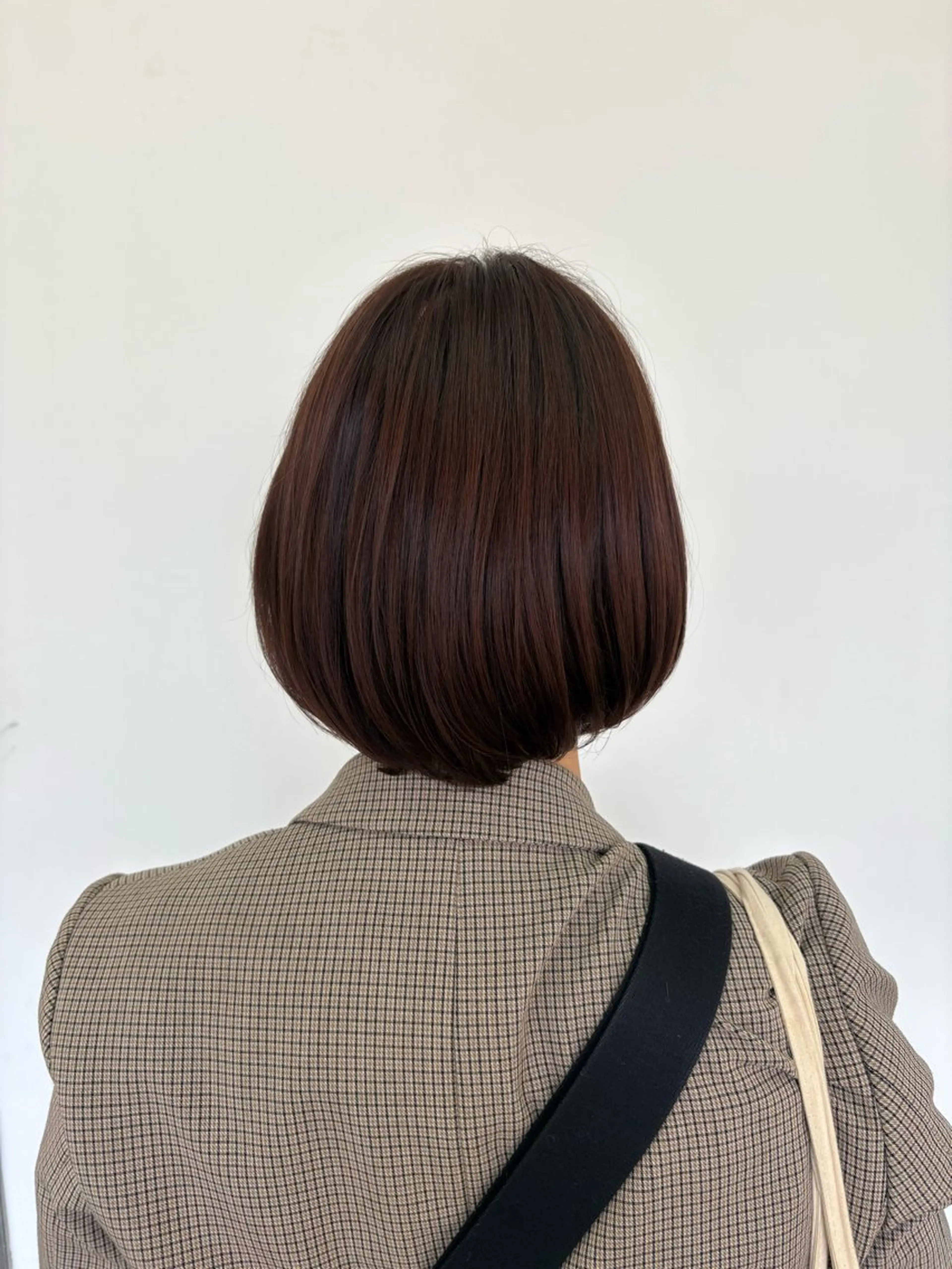 ショート カラー ブリーチ ブラウンカラー チョコレートブラウン ラベンダーカラー ブリーチなしカラー ヘアカラー saya （サヤ）のヘアスタイル