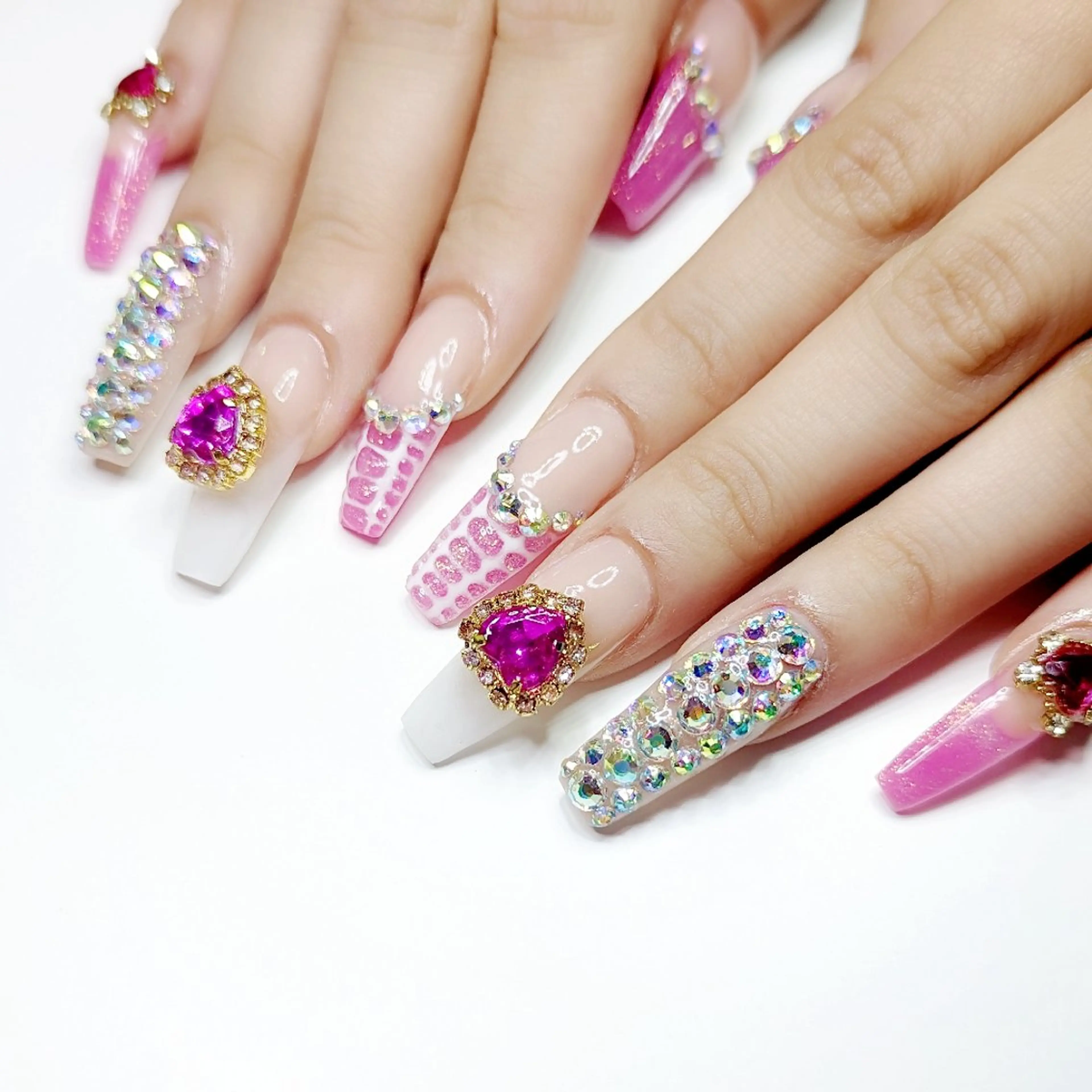 ネイル ハンドネイル クロキ 。のネイルデザイン