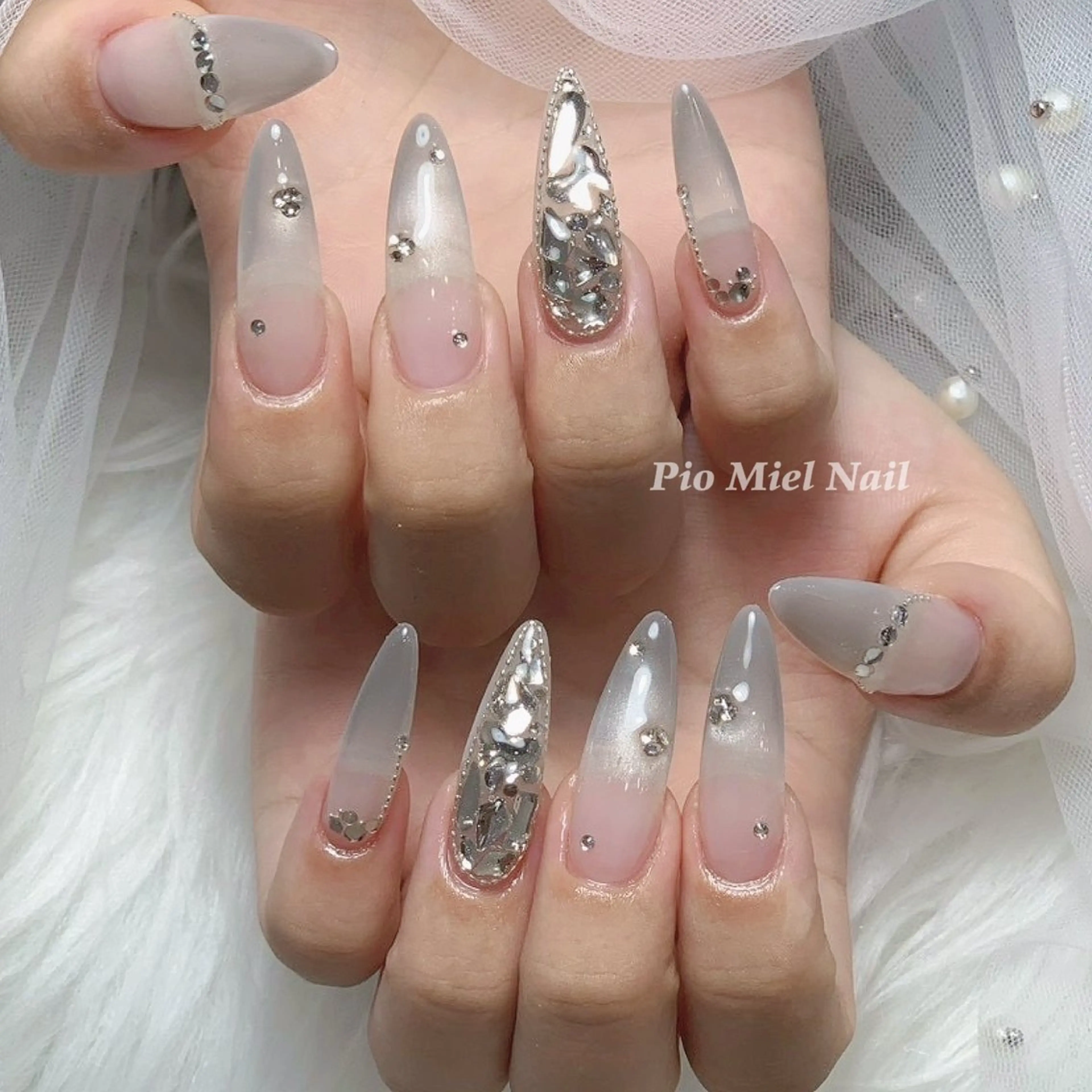 ネイル フレンチネイル 韓国ネイル マグネットネイル ニュアンスネイル ワンカラーネイル ハンドネイル Pio Mielのネイルデザイン