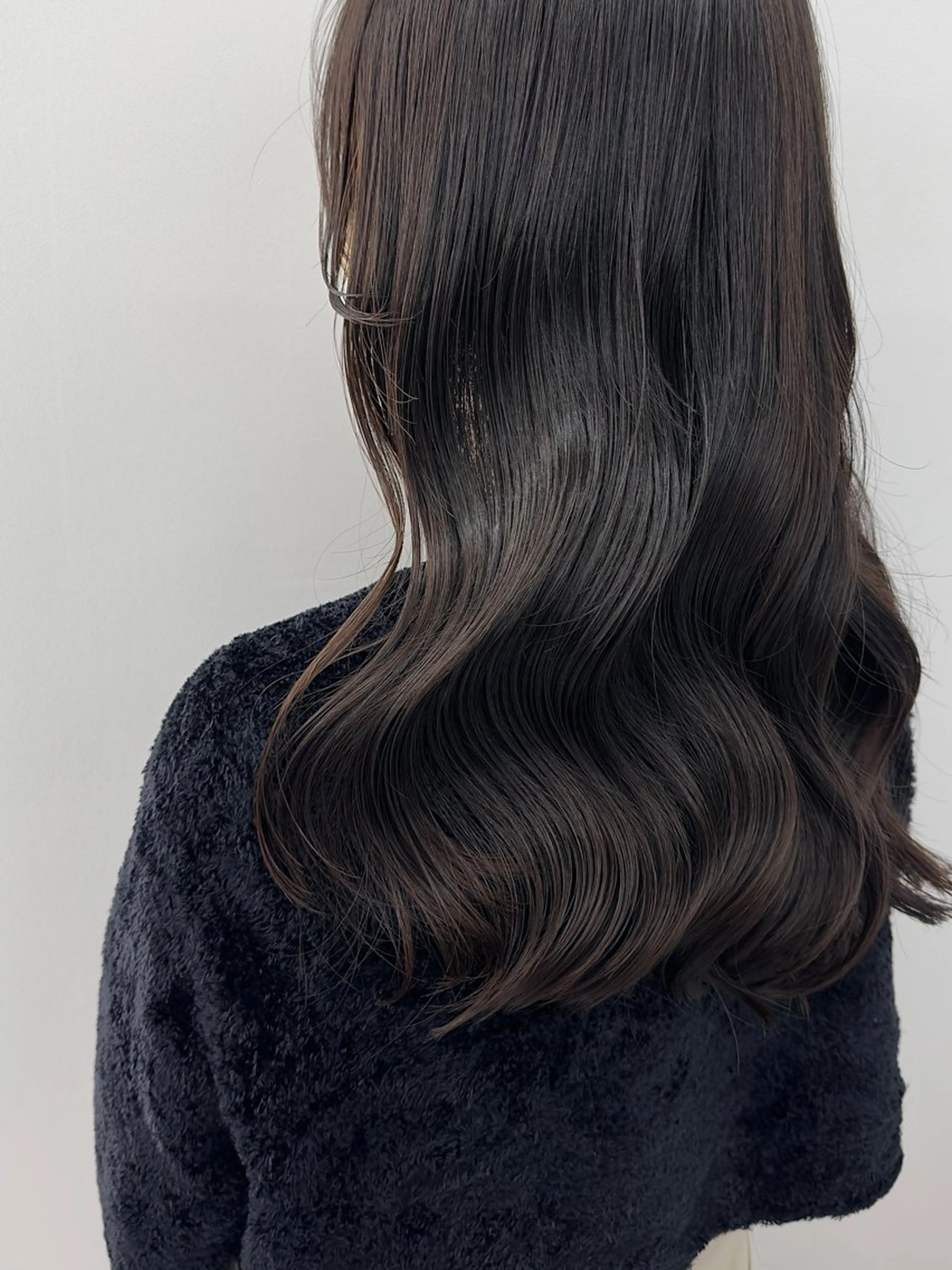 ロング WHITELY     Shibuya所属・プライベートサロン Akane🤍のヘアスタイル