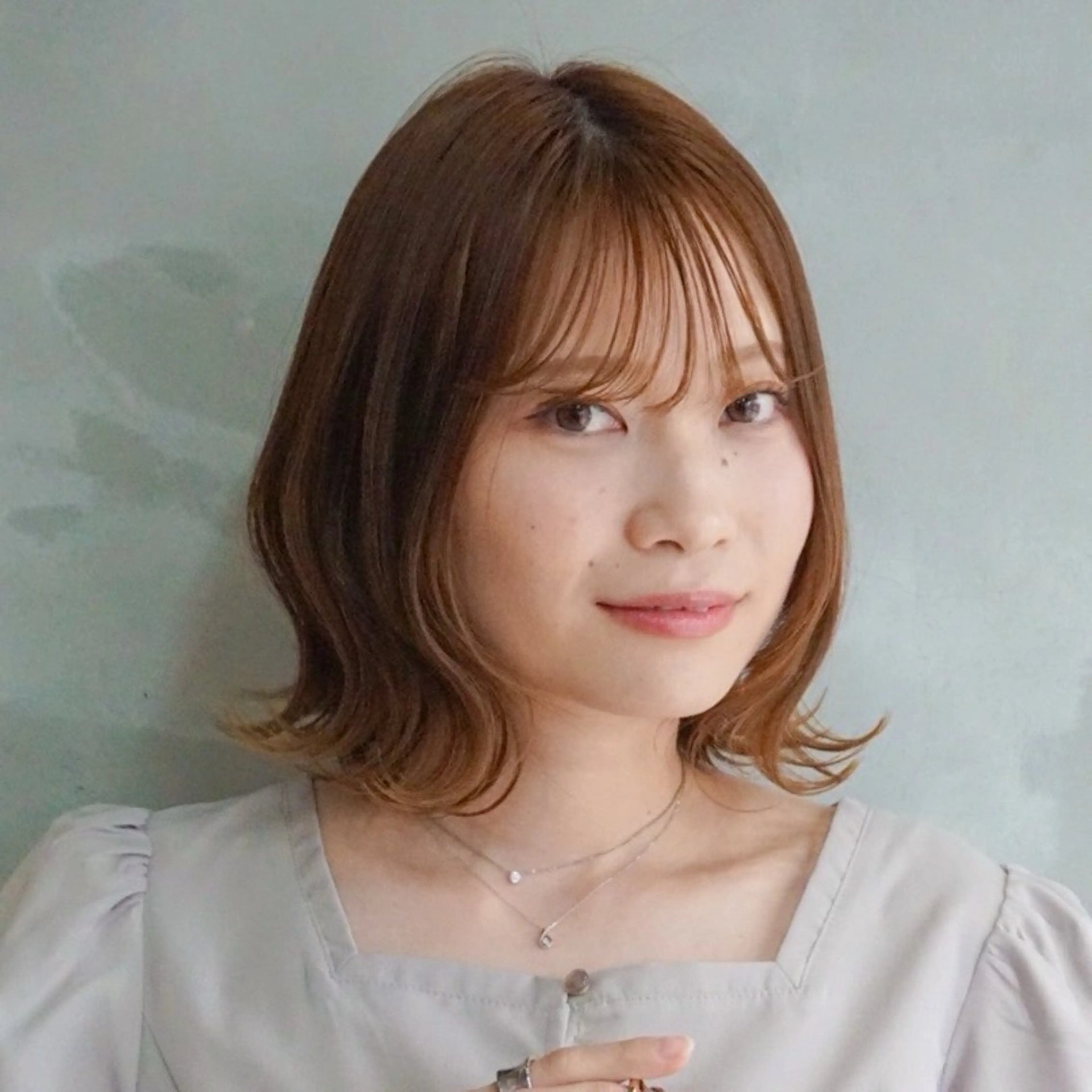 ショート カラー ボブレイヤー ボブ くびれヘア くびれレイヤー レイヤーカット 安岡美咲✂︎ 艶カラー/髪質改善のヘアスタイル