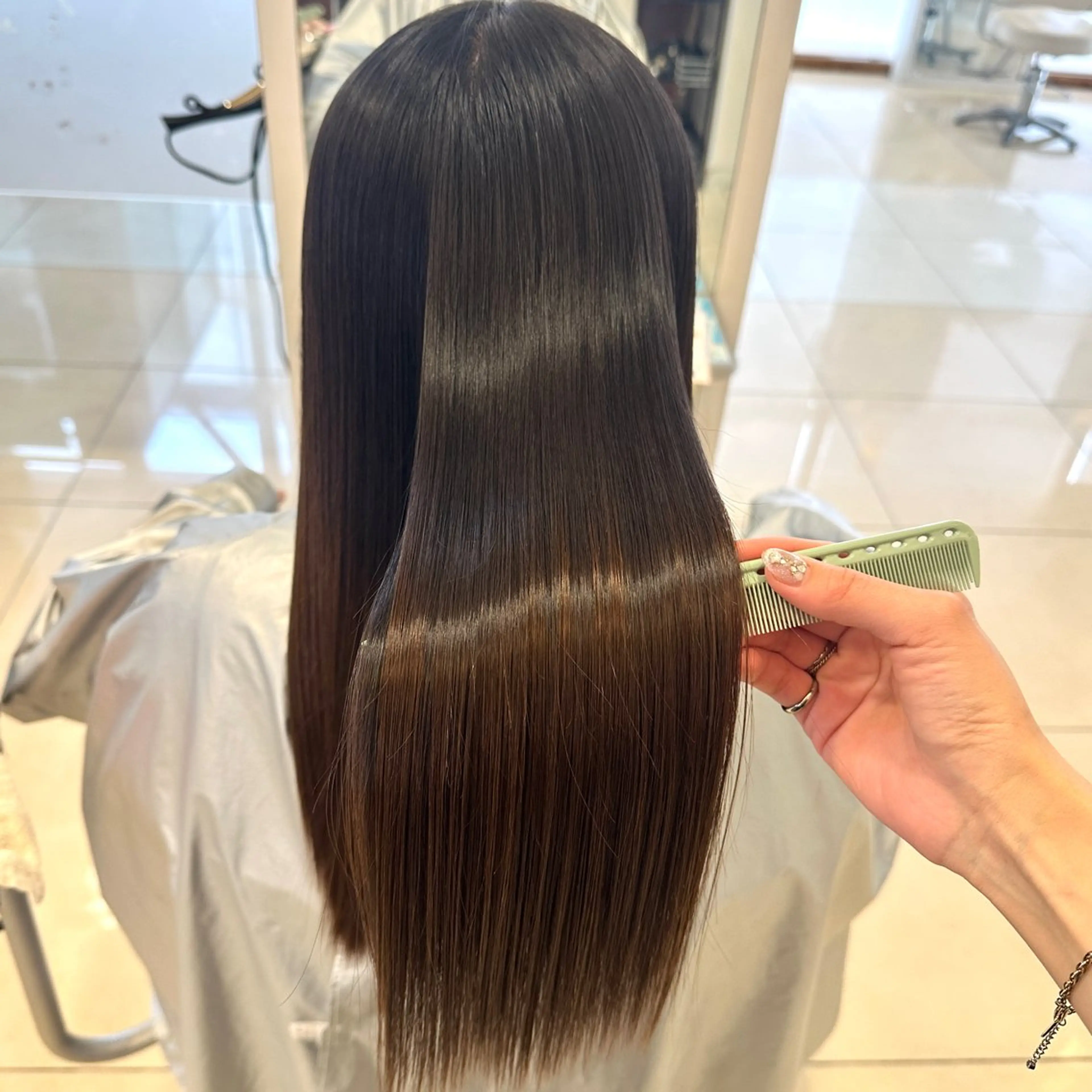 ロング 縮毛矯正 トリートメント 🎀艶カラー🎀 大林未侑のヘアスタイル