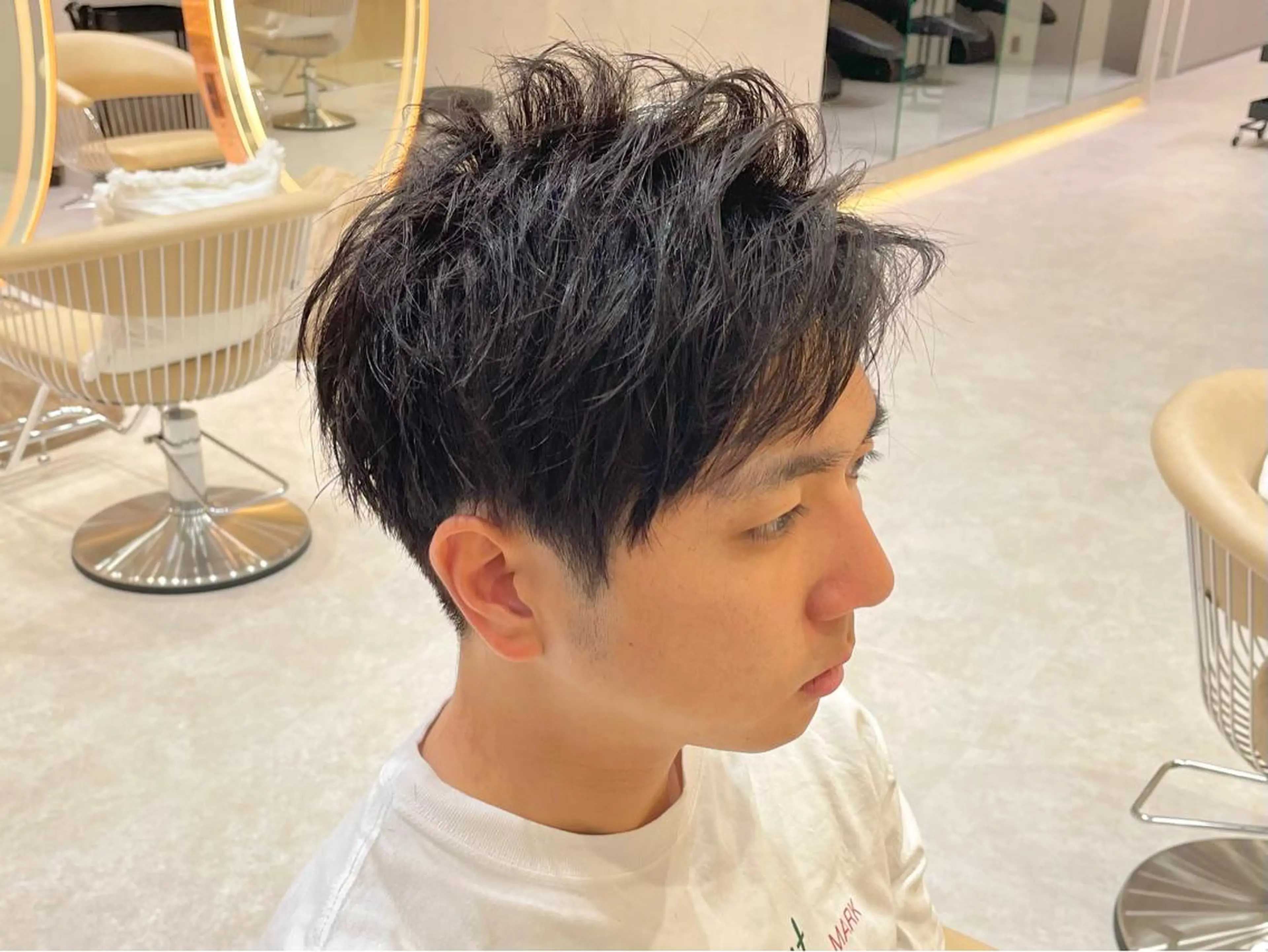 メンズ アップバング カット 大人メンズパーマ メンズ特化　萱原大幹のヘアスタイル