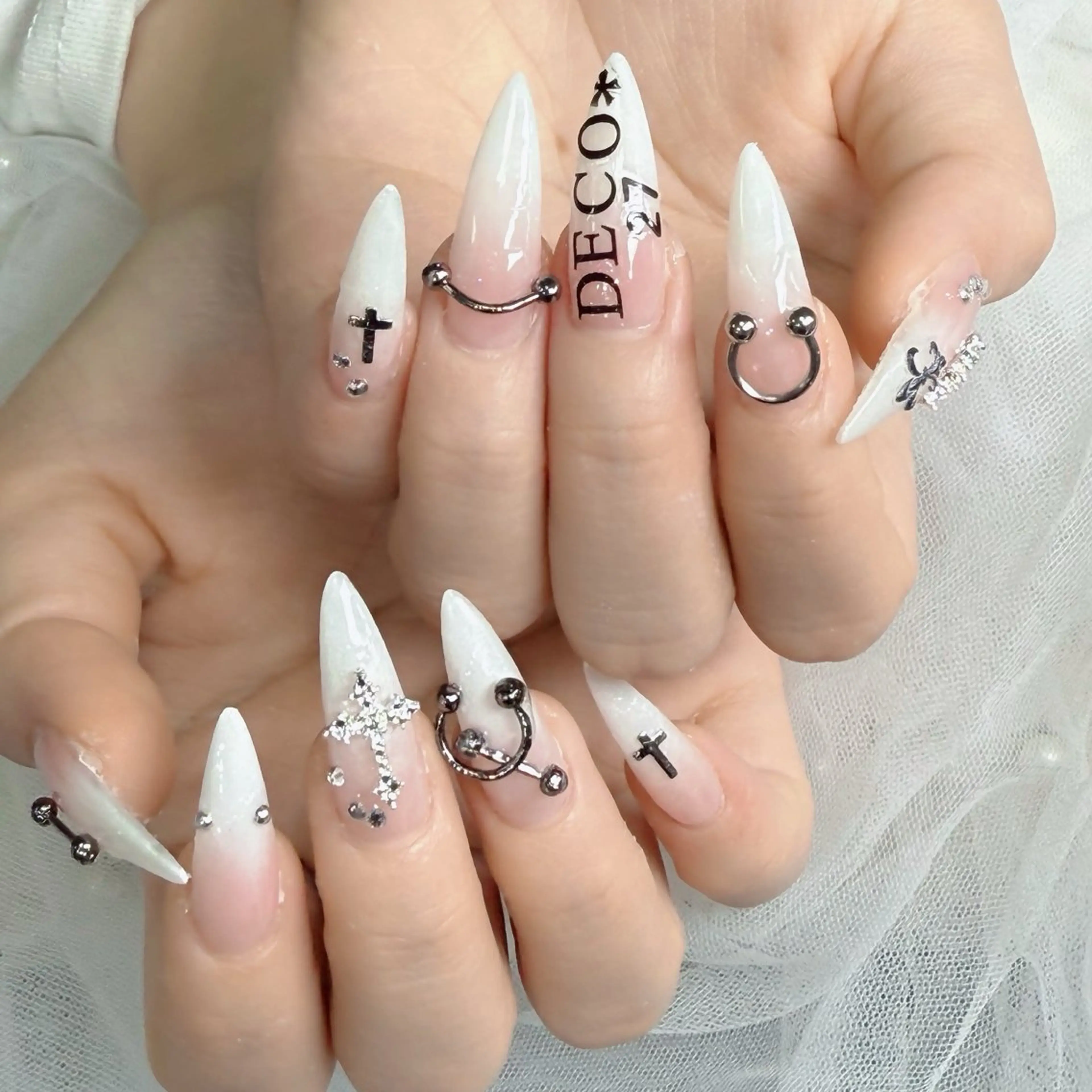 ネイル フットネイル フレンチネイル グラデーション 韓国ネイル ロングネイル Hani Nail Salonのネイルデザイン