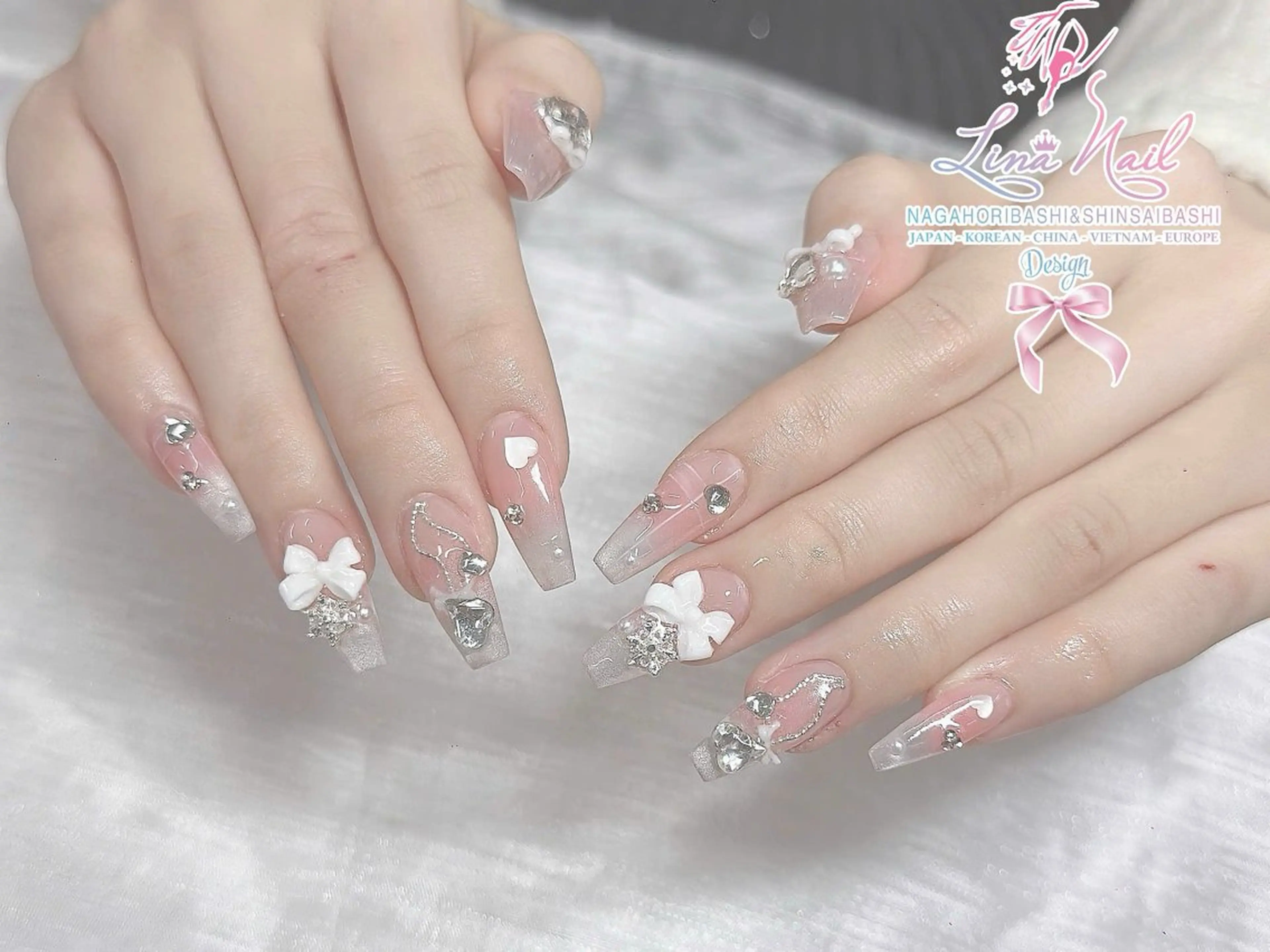ミディアム 韓国風ヘア クリスマス 79Linanailnamba所属・Linanail Nambaのネイルデザイン