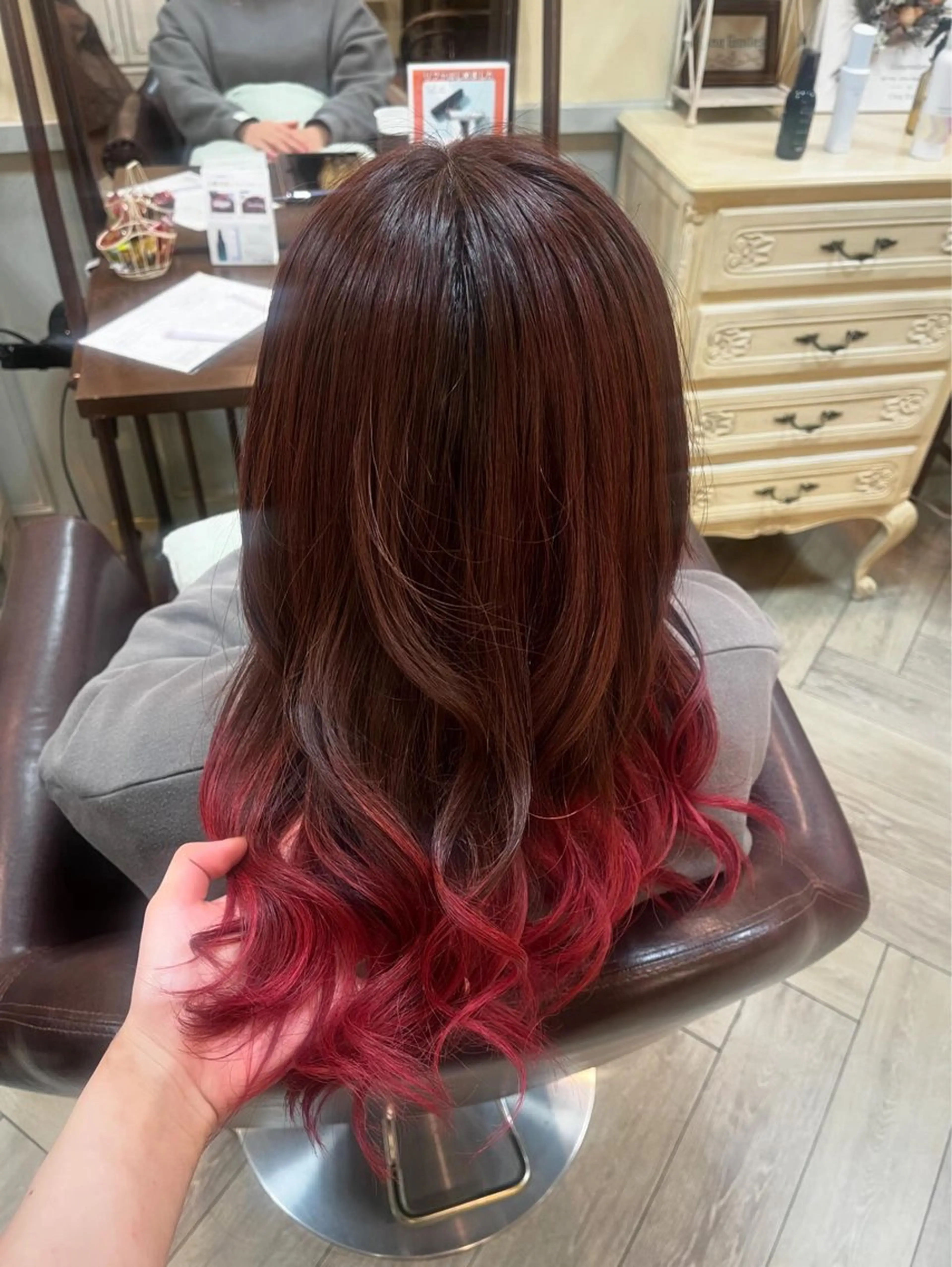 セミロング カラー アオバ / ハイトーンカラーのヘアスタイル