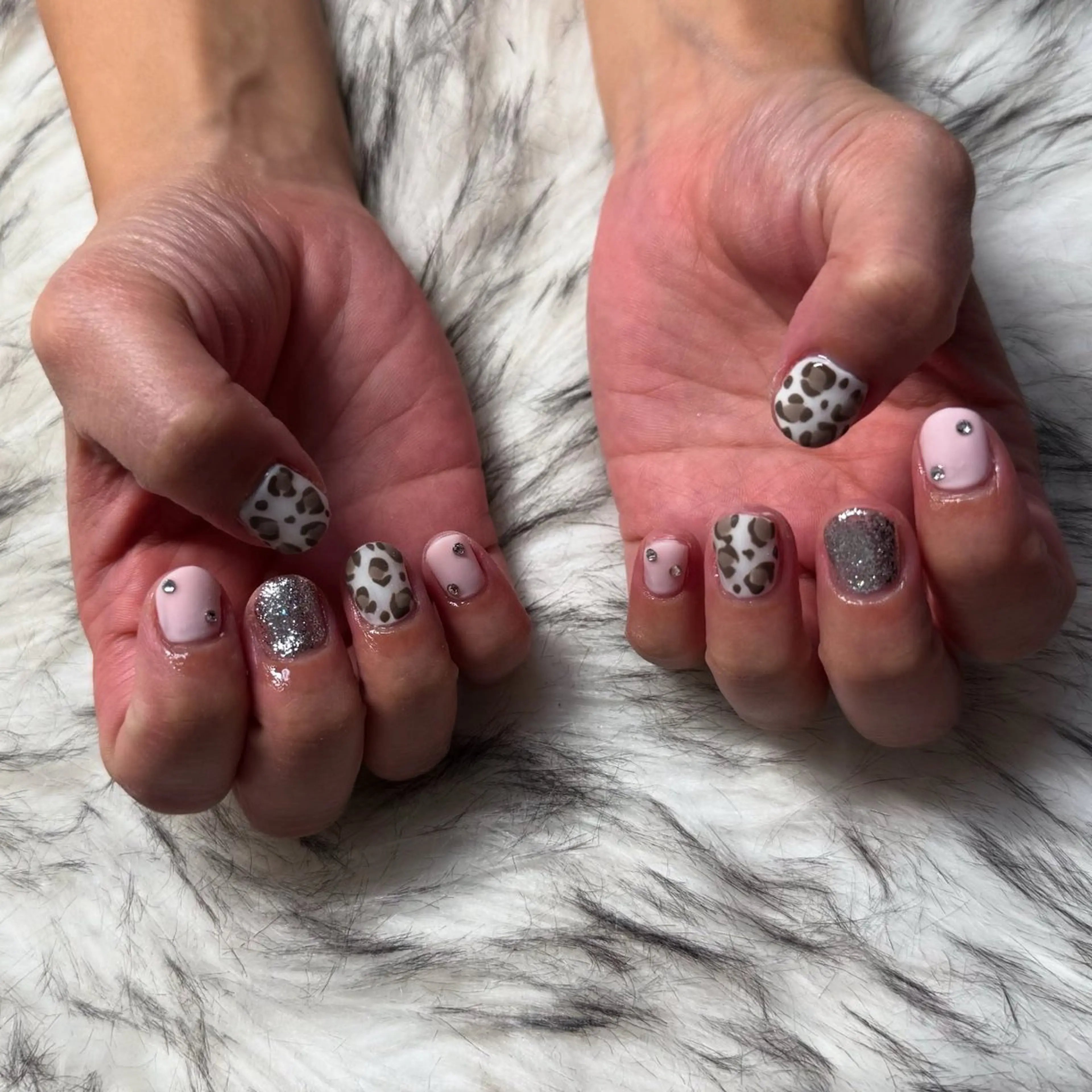 ショート ハンドネイル mao .のネイルデザイン