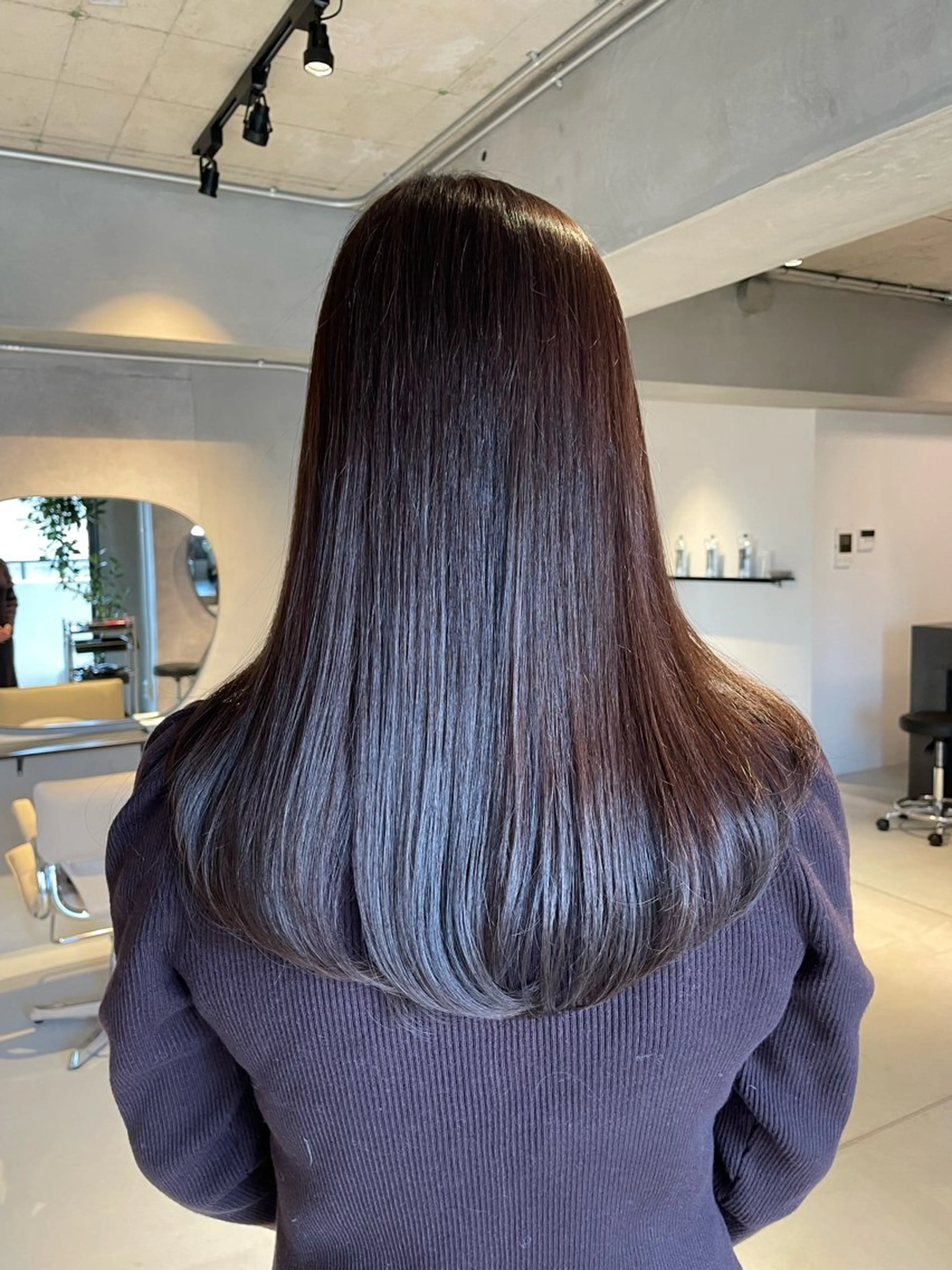 カラー 透明感カラー LENORA所属・イズミ ナナコのヘアスタイル