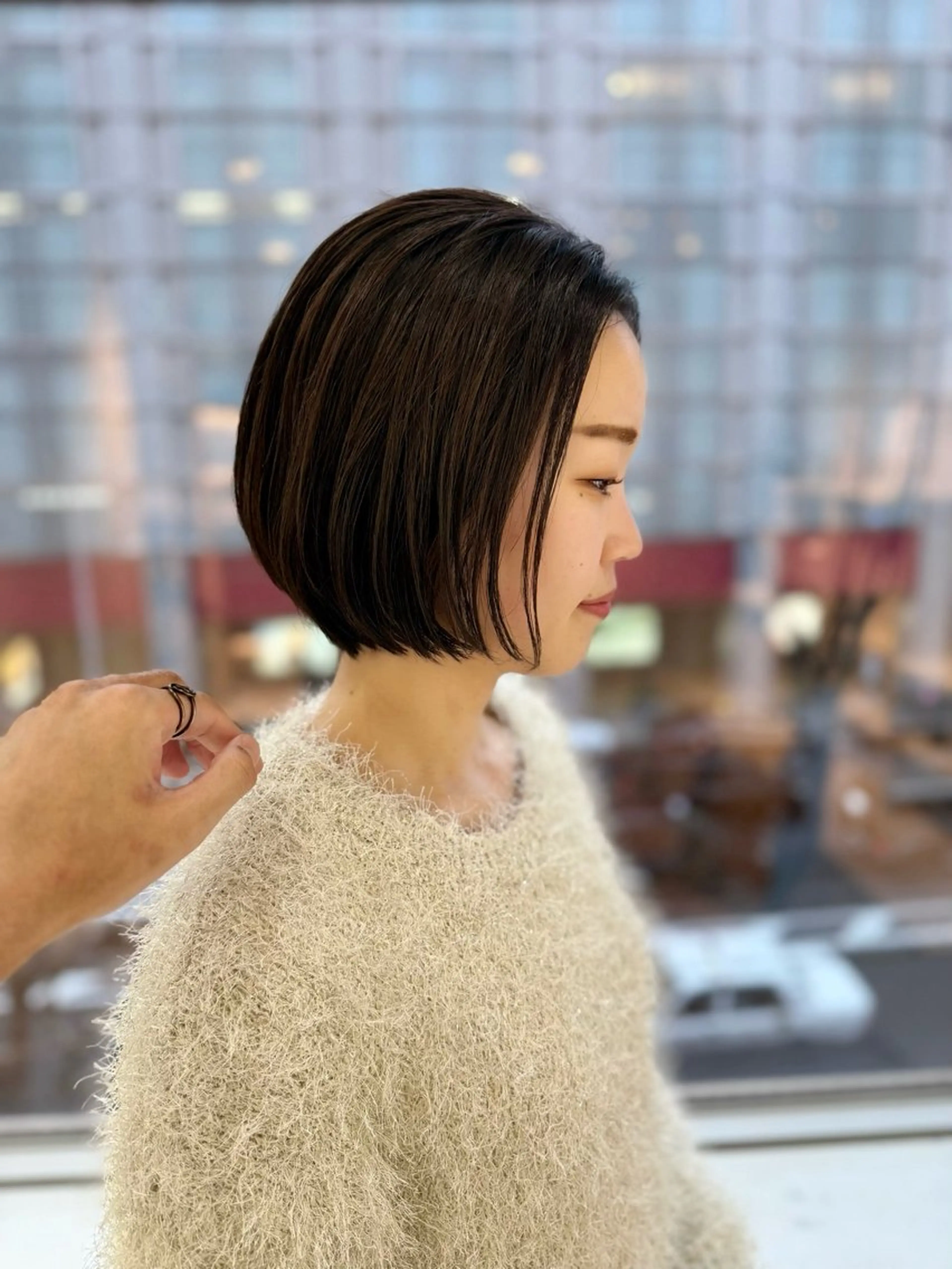 ショート ボブ 顔まわりレイヤー 顔周りカット レイヤーカット 似合わせカット 竜太/髪質改善カラ ー/似合わせカットのヘアスタイル