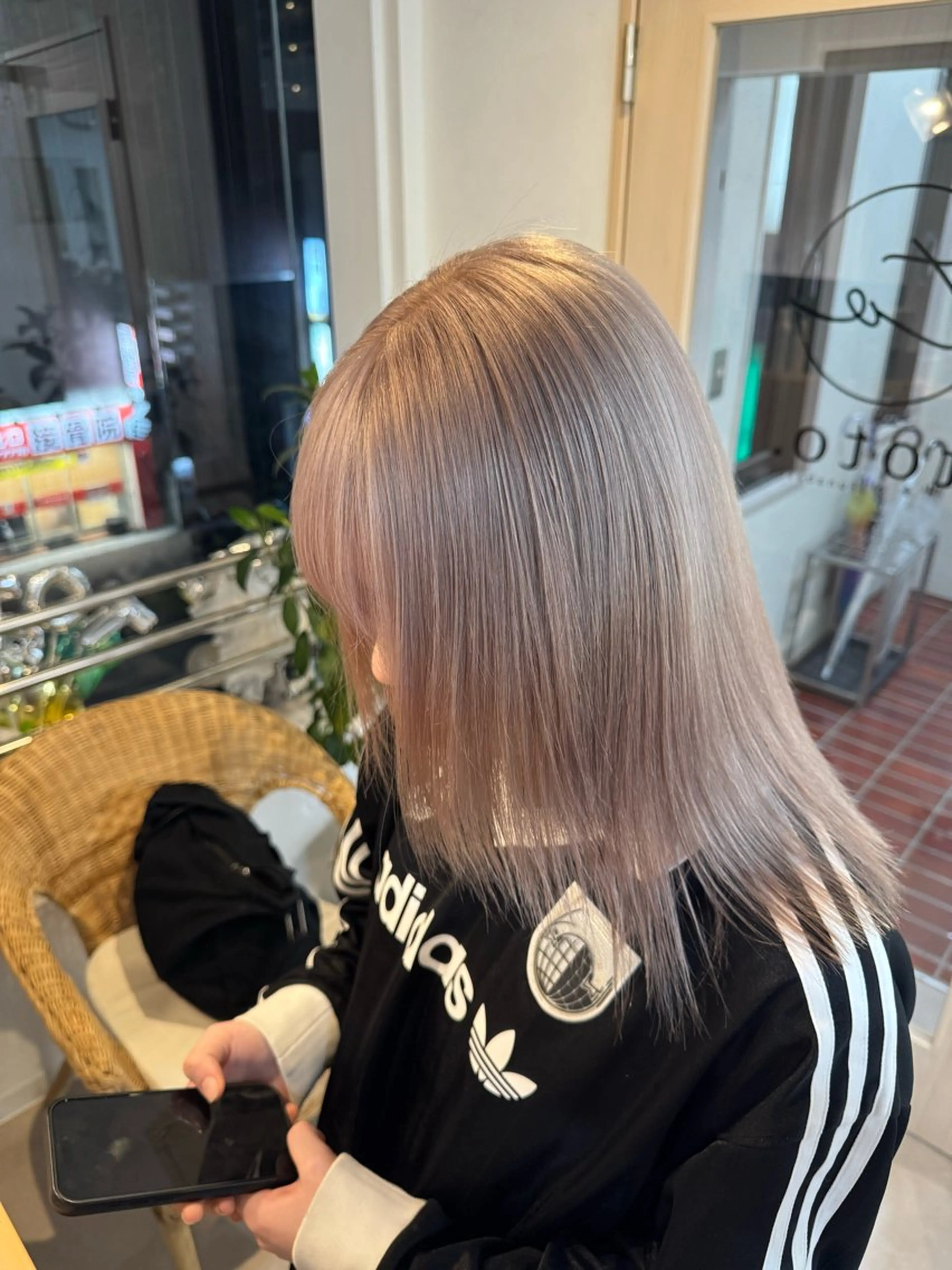 ミディアム ヘアカラー toto./ NICHIKAのヘアスタイル