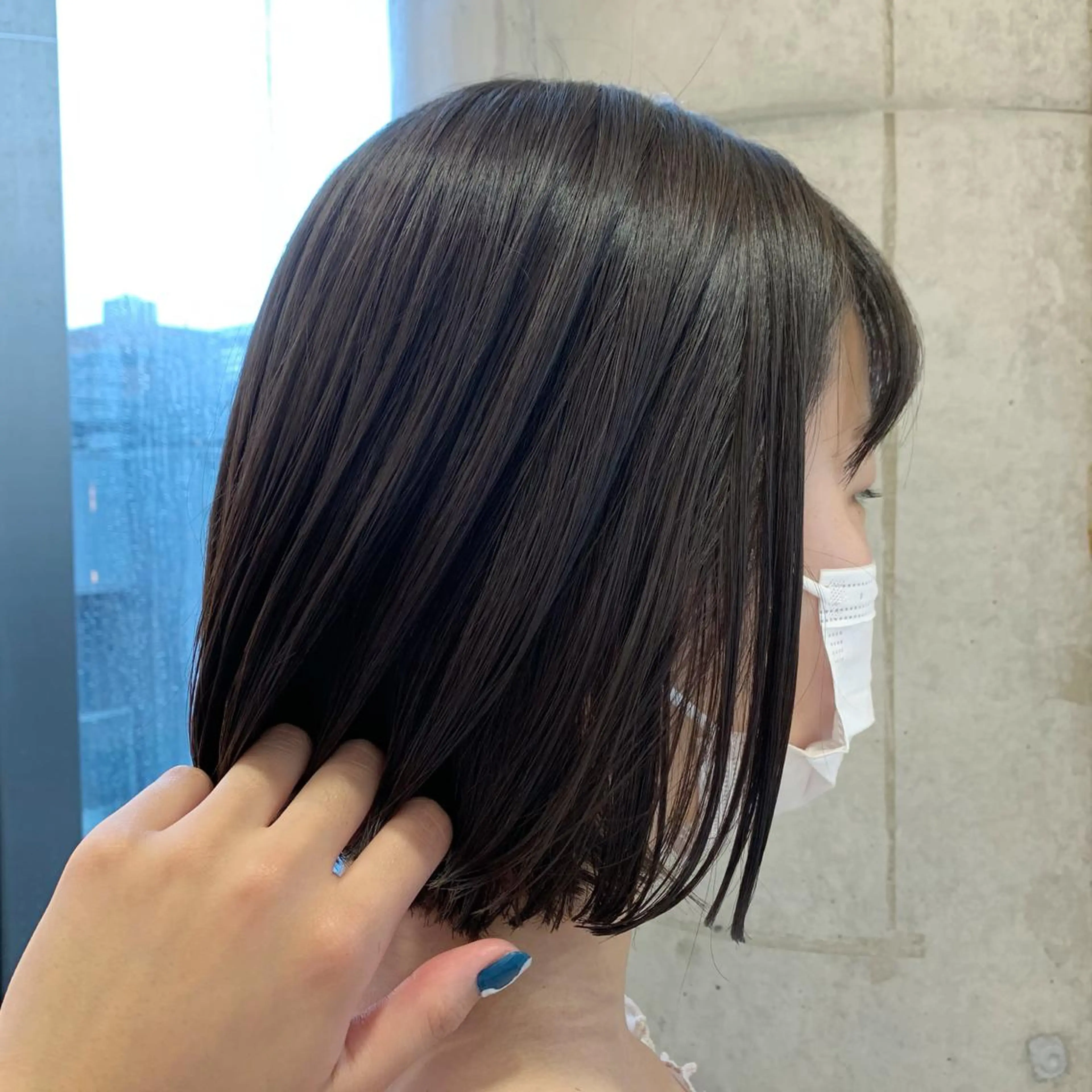 ショート カラー アッシュ 透明感カラー ハイライトカラー ハイライト ヘアカラー トリートメント サソウ ユリエ🥥のヘアスタイル