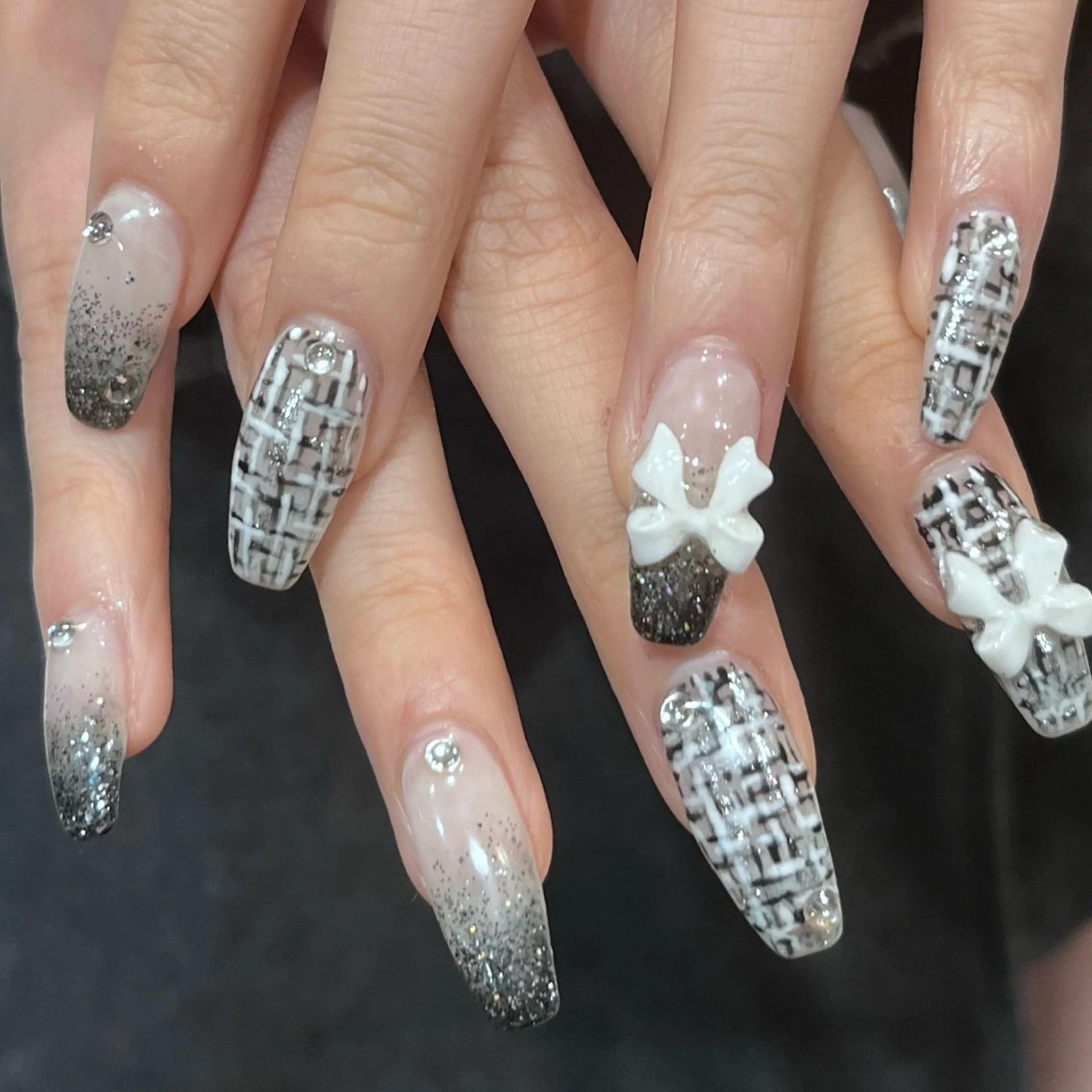 ネイル ハンドネイル 🩶レイナ🩶 color/nailのヘアスタイル